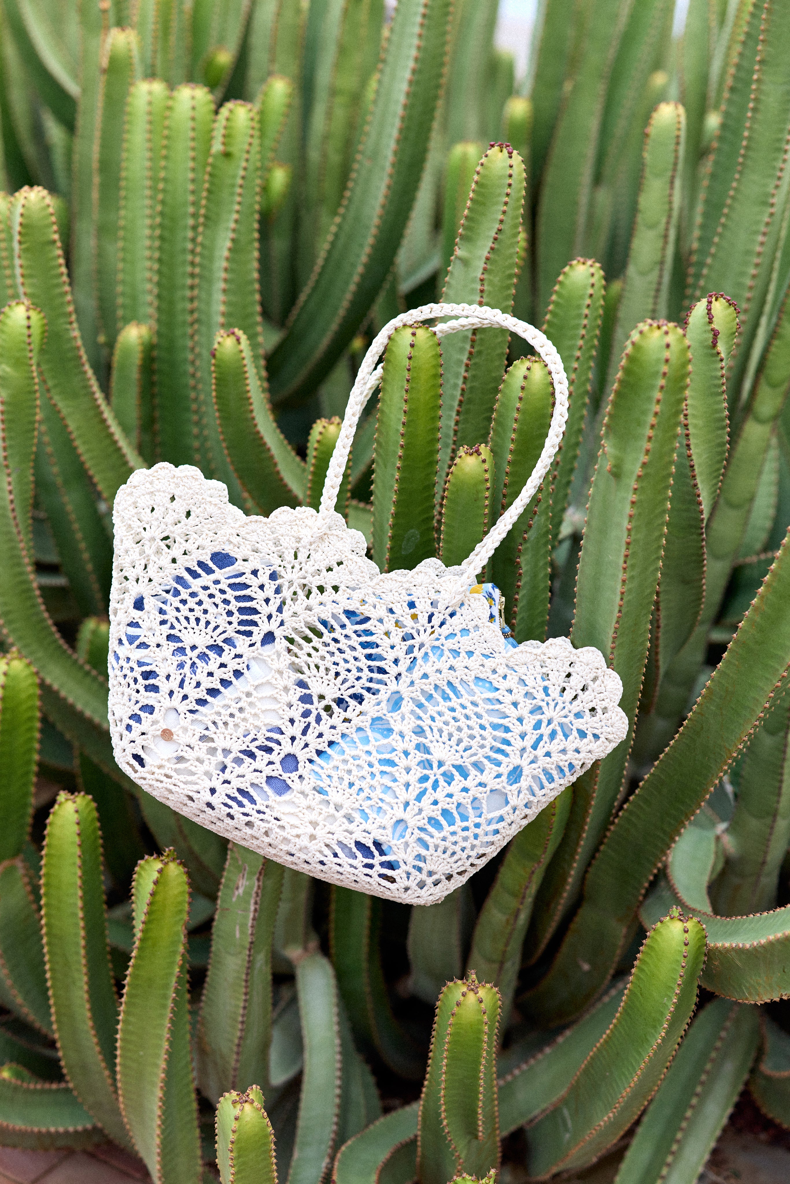 White openwork woven basket - Alexy