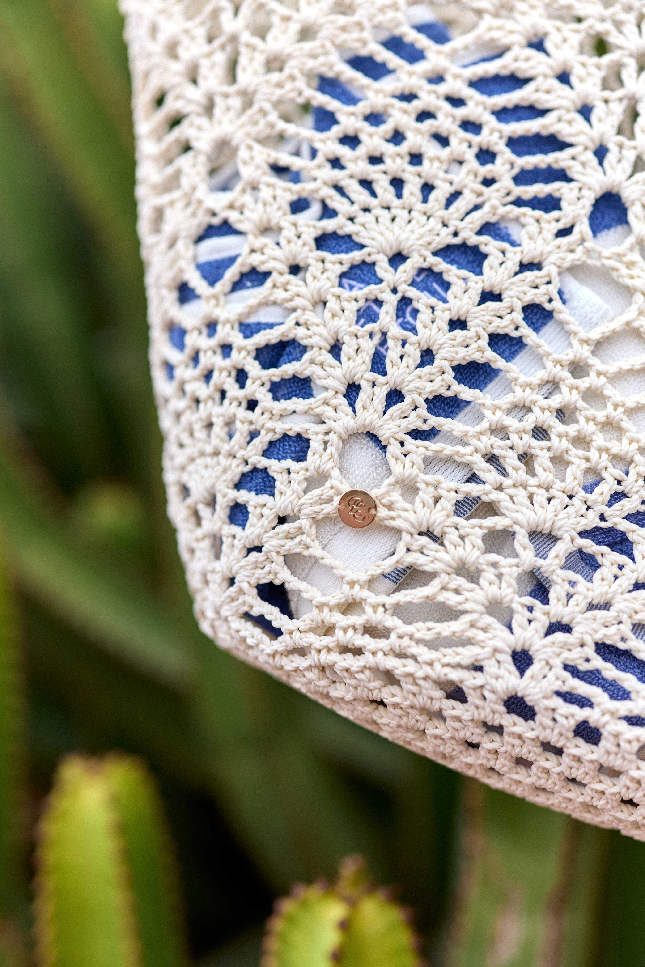 White openwork woven basket - Alexy