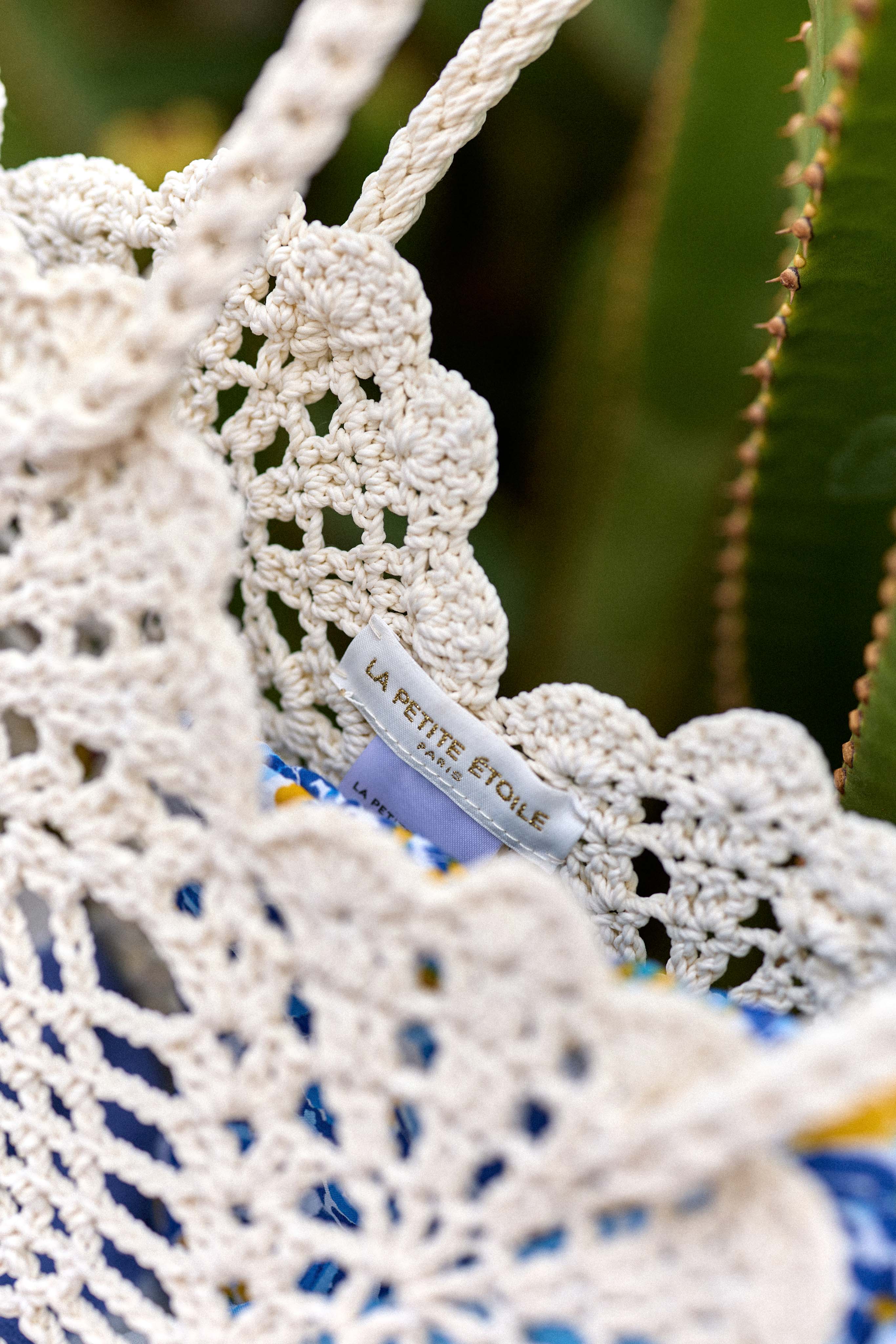 White openwork woven basket - Alexy