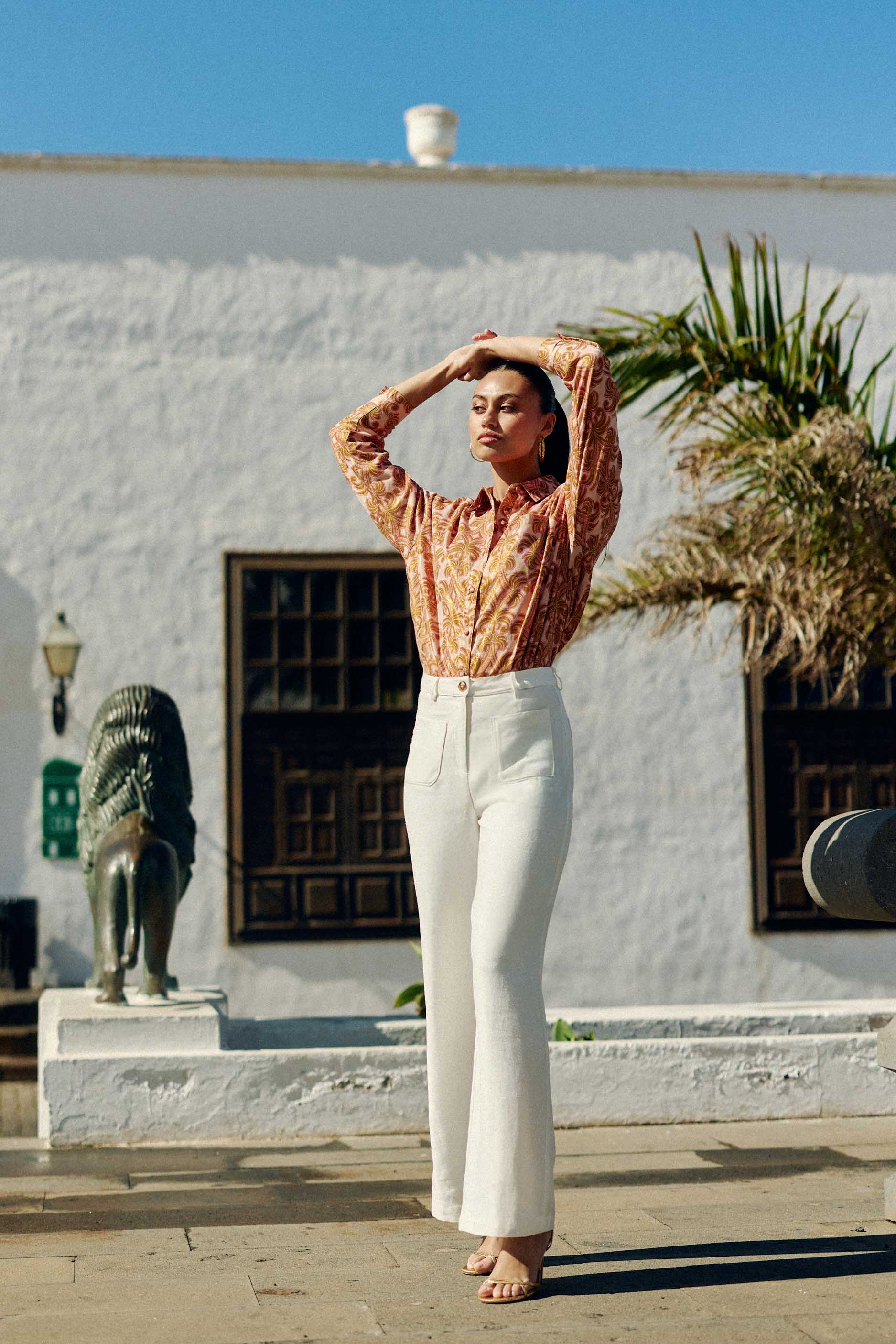 Flared trousers in ecru linen - Atlanty