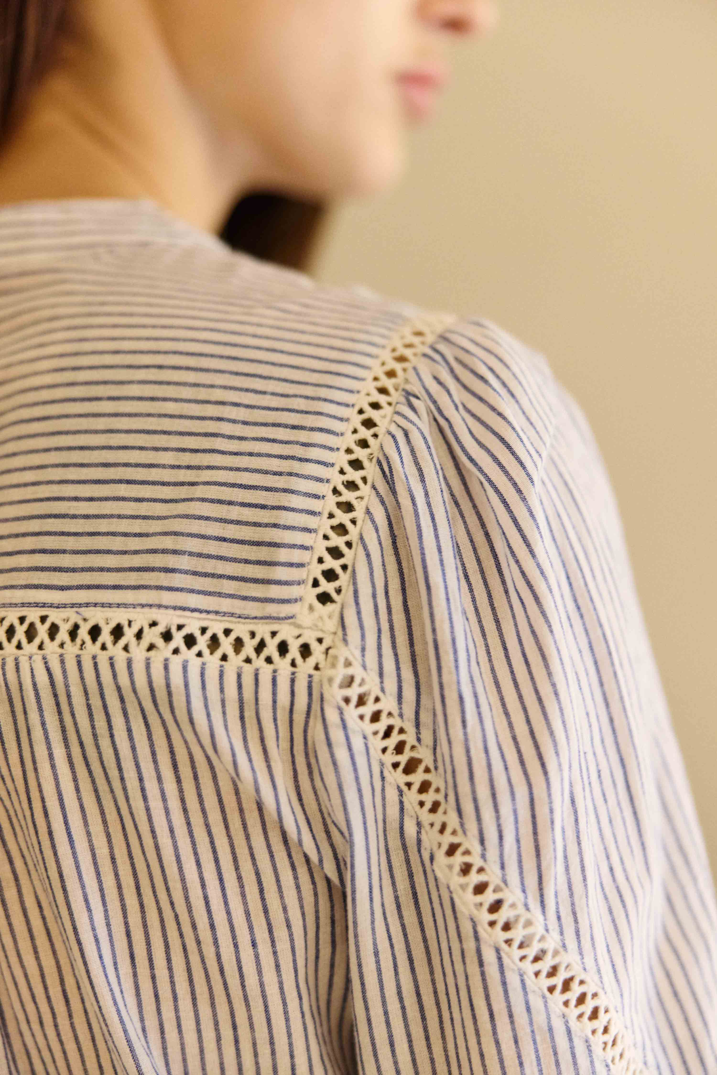 Blouse ajourée rayée bleue - Bayen