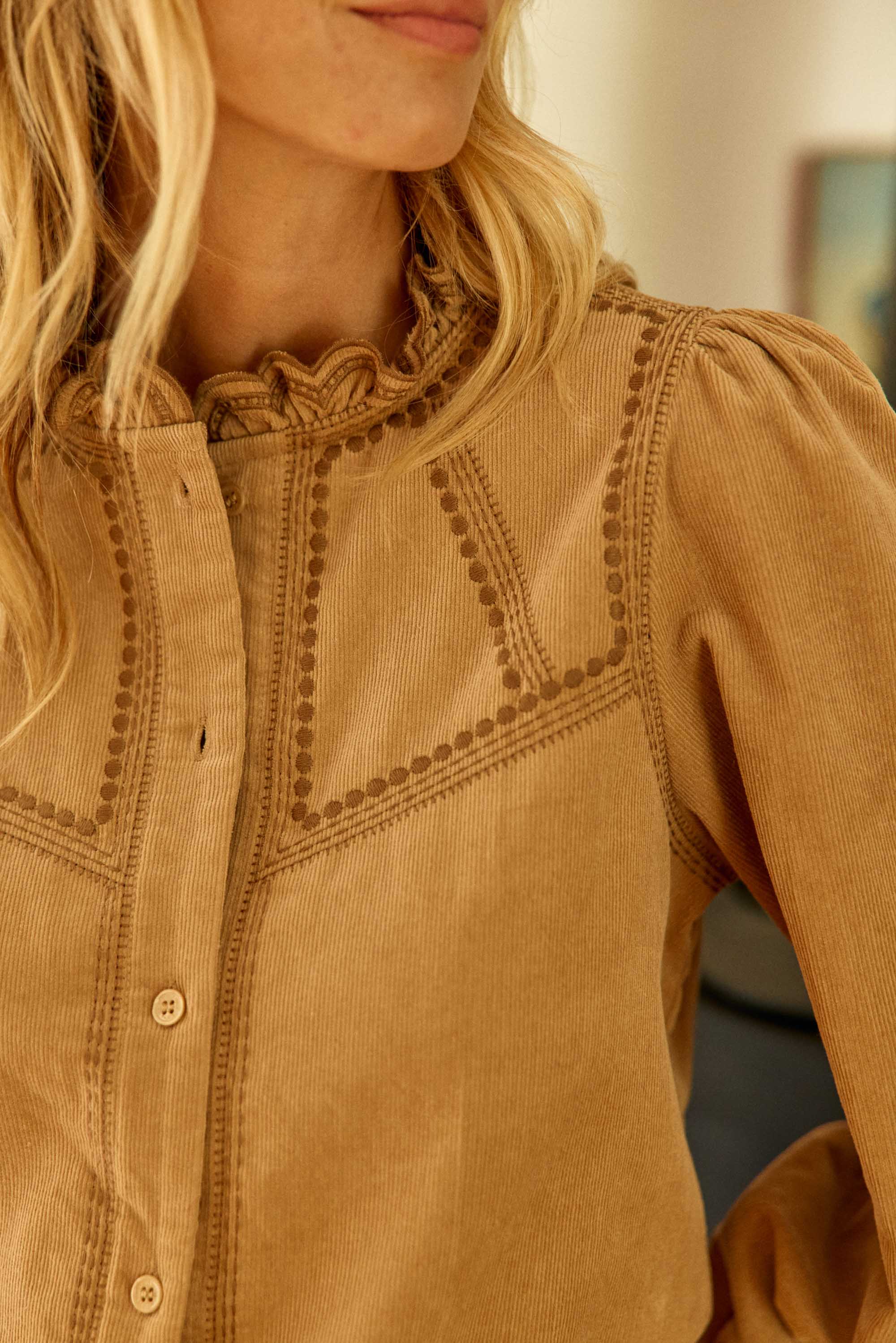 Beriza Blouse - Beige