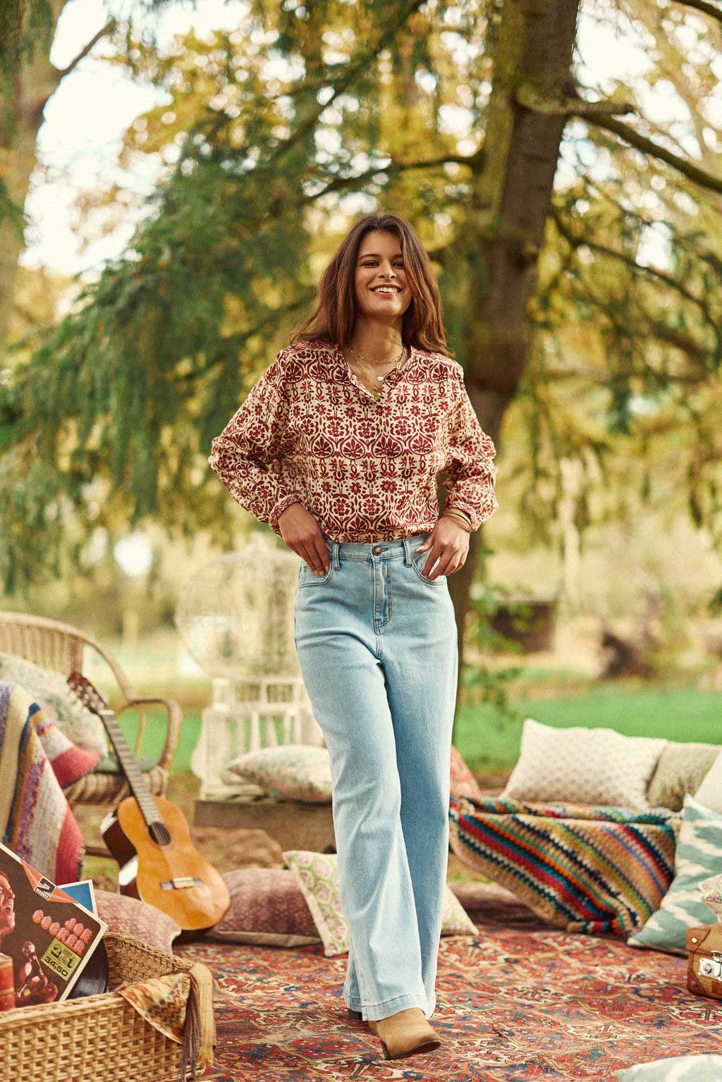 Loose-fitting red flower blouse - Berlia