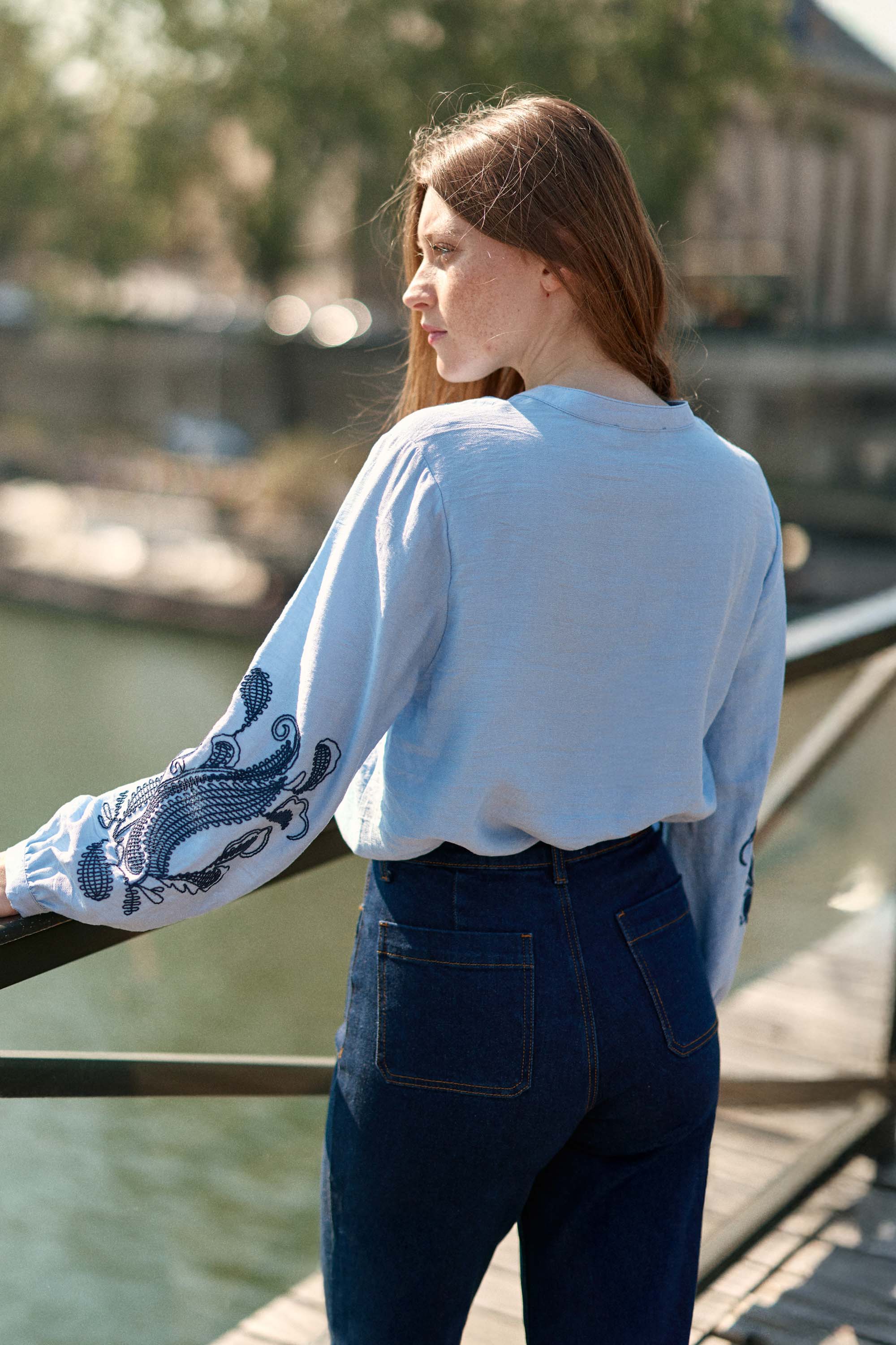Loose-fitting sky-blue embroidered blouse - Beyta