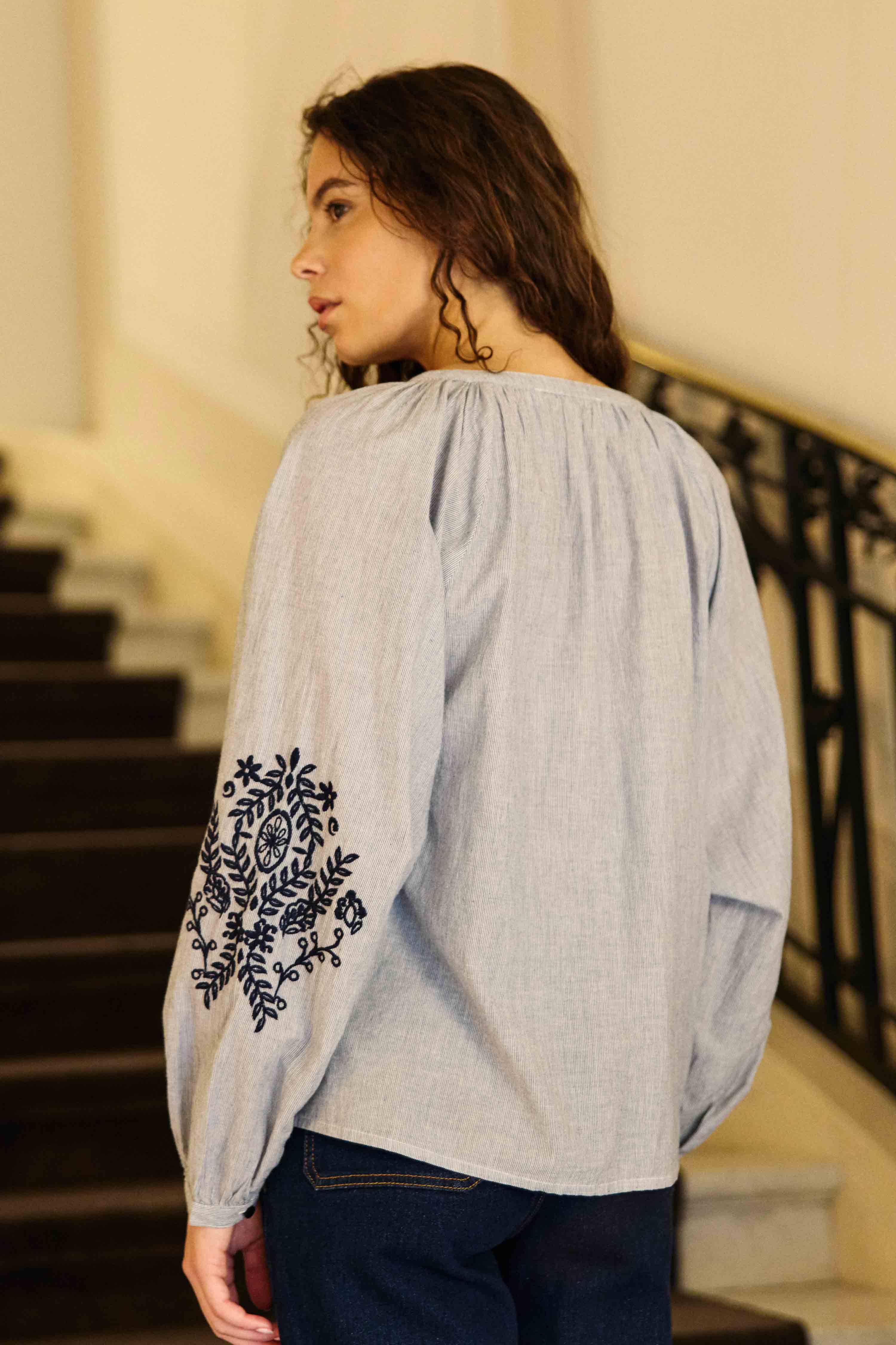 Blena - Bestickte Bluse