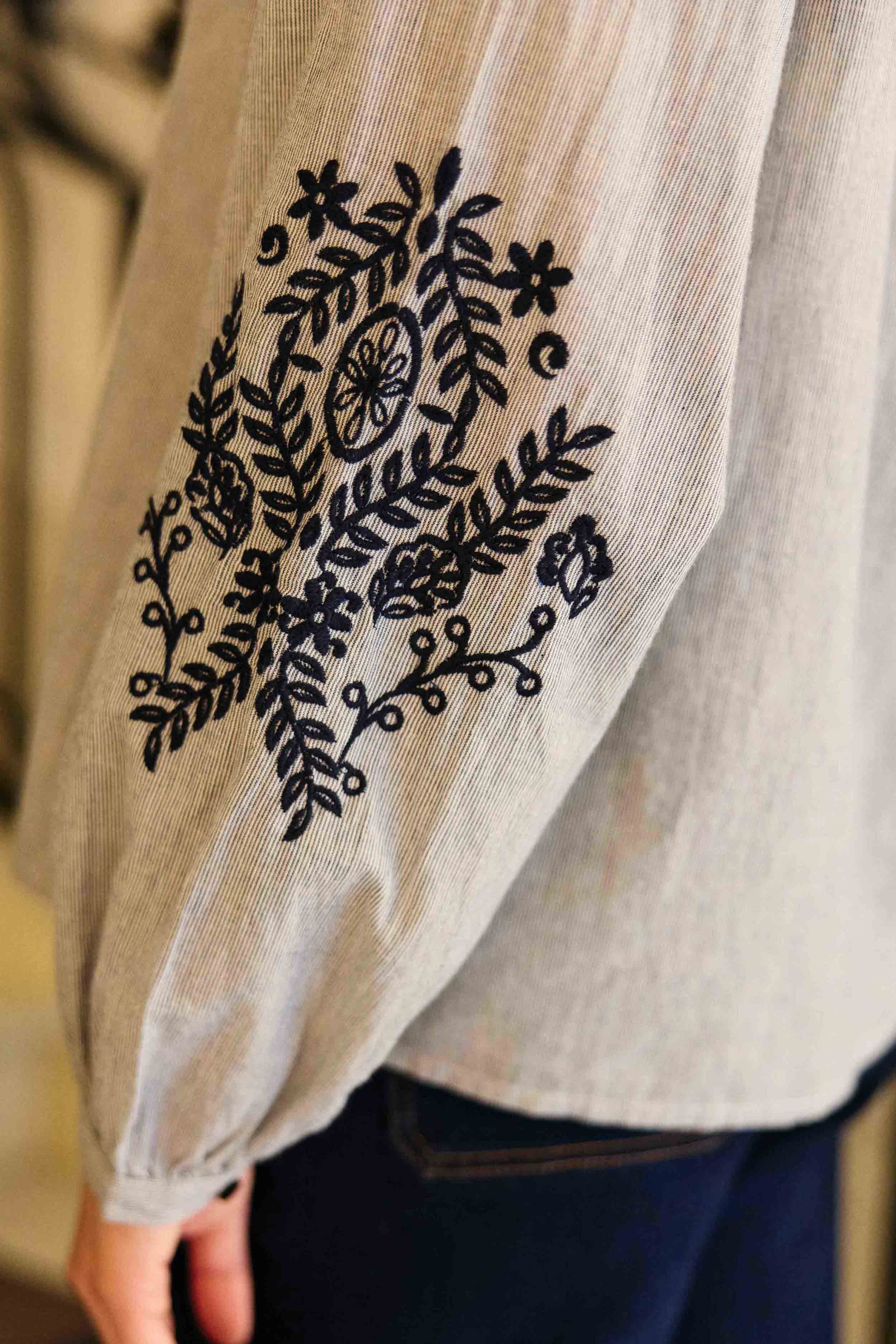 Loose blue blouse - Blena