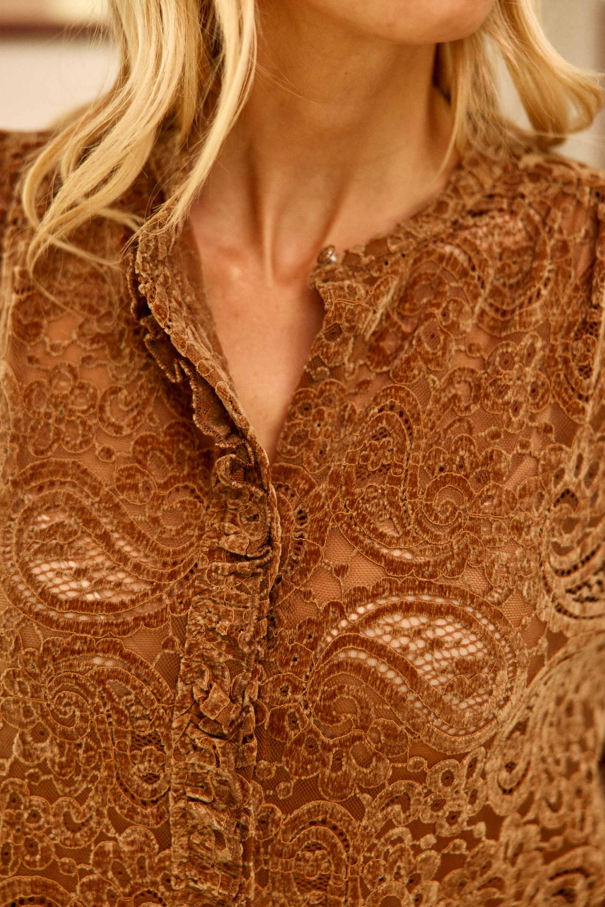 Bolentia Blouse - Camel