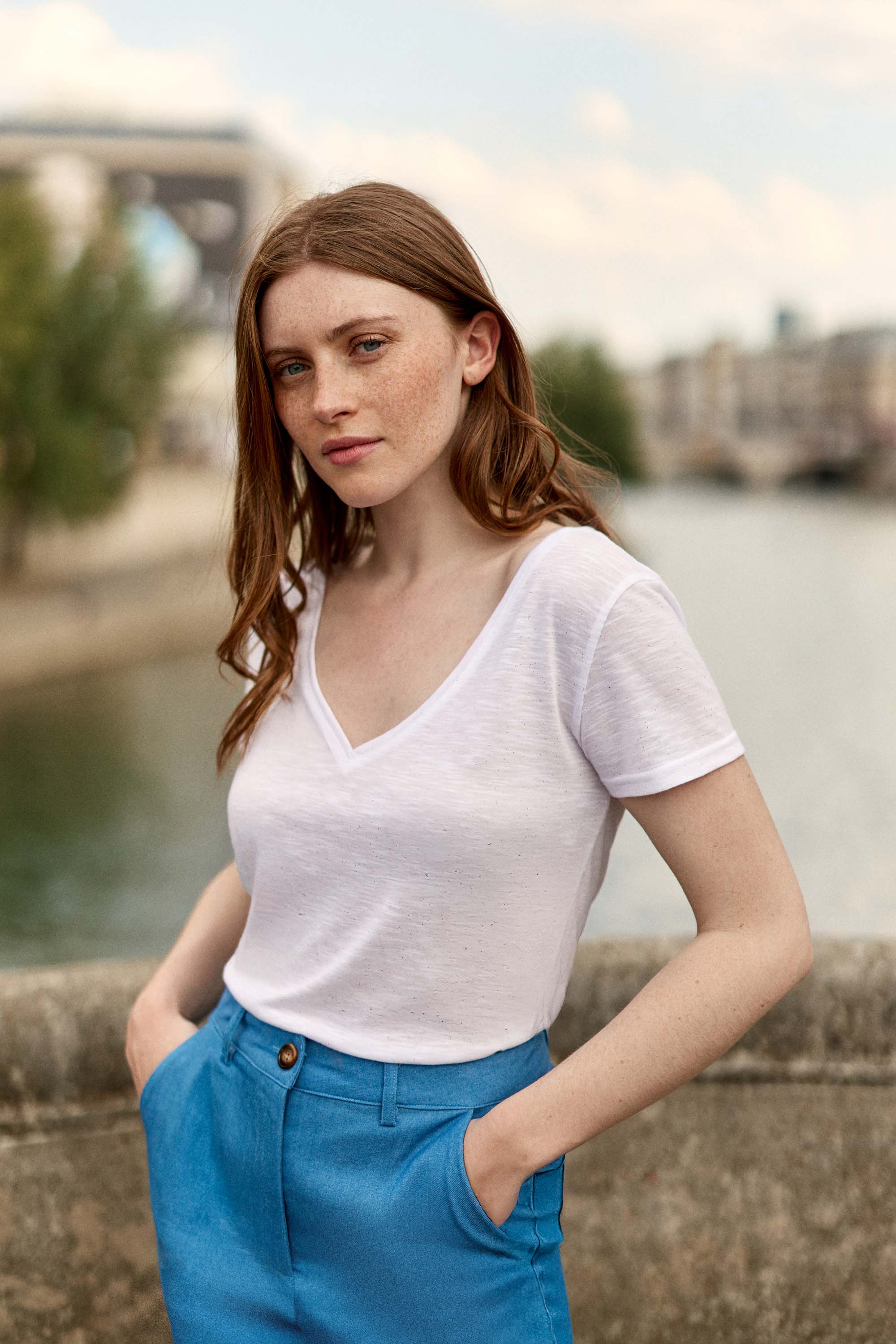 White T-shirt - Elvie