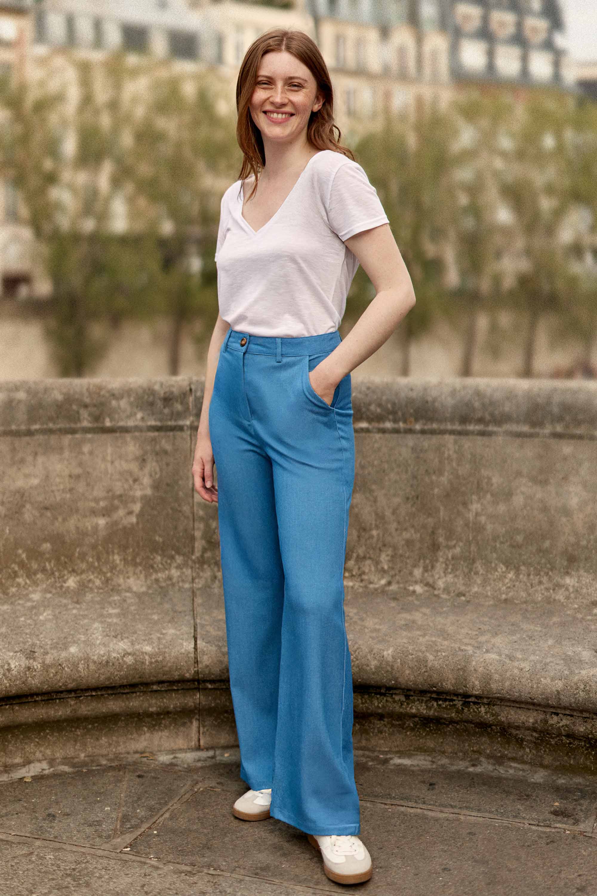 White T-shirt - Elvie