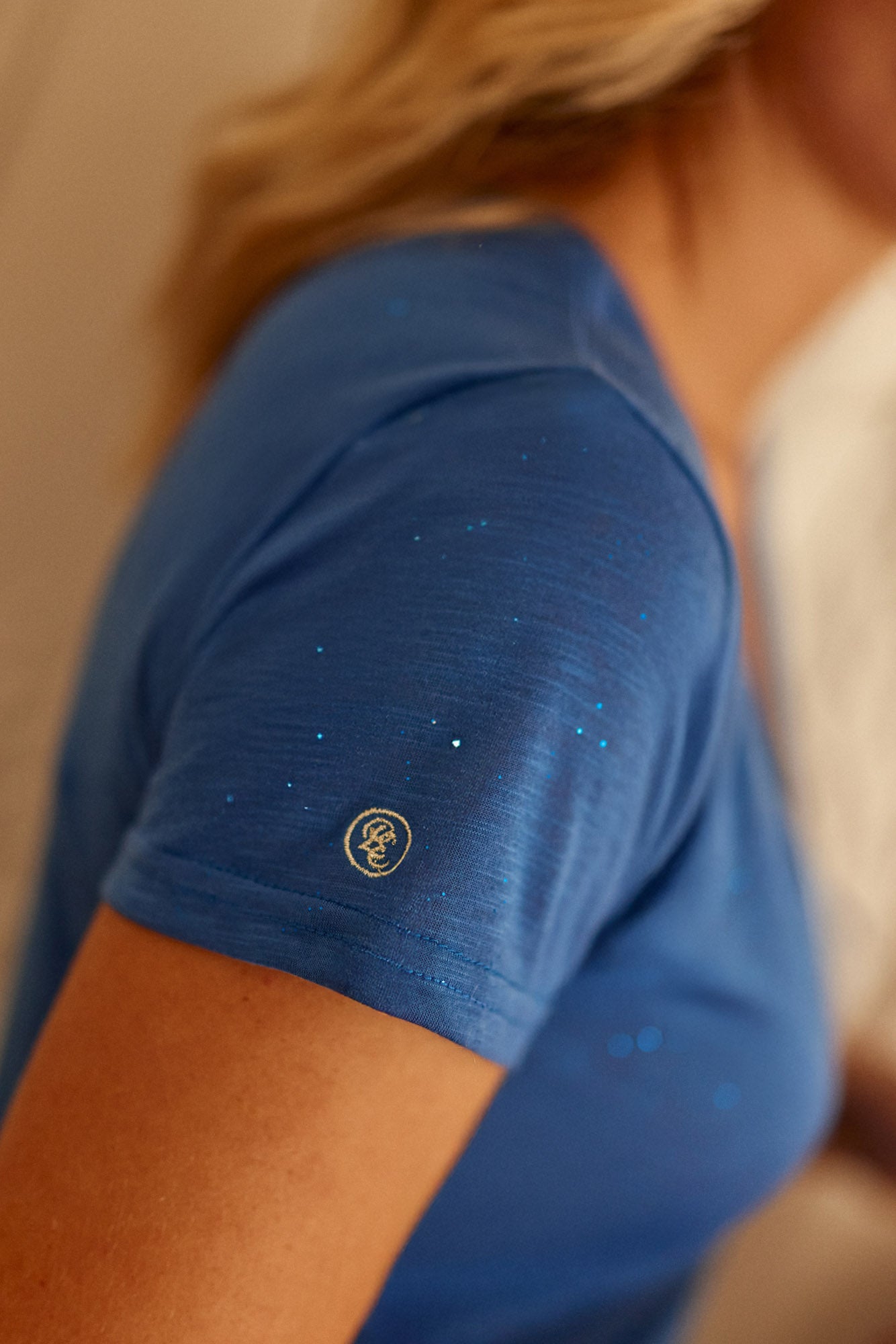Blue T-shirt - Elvie