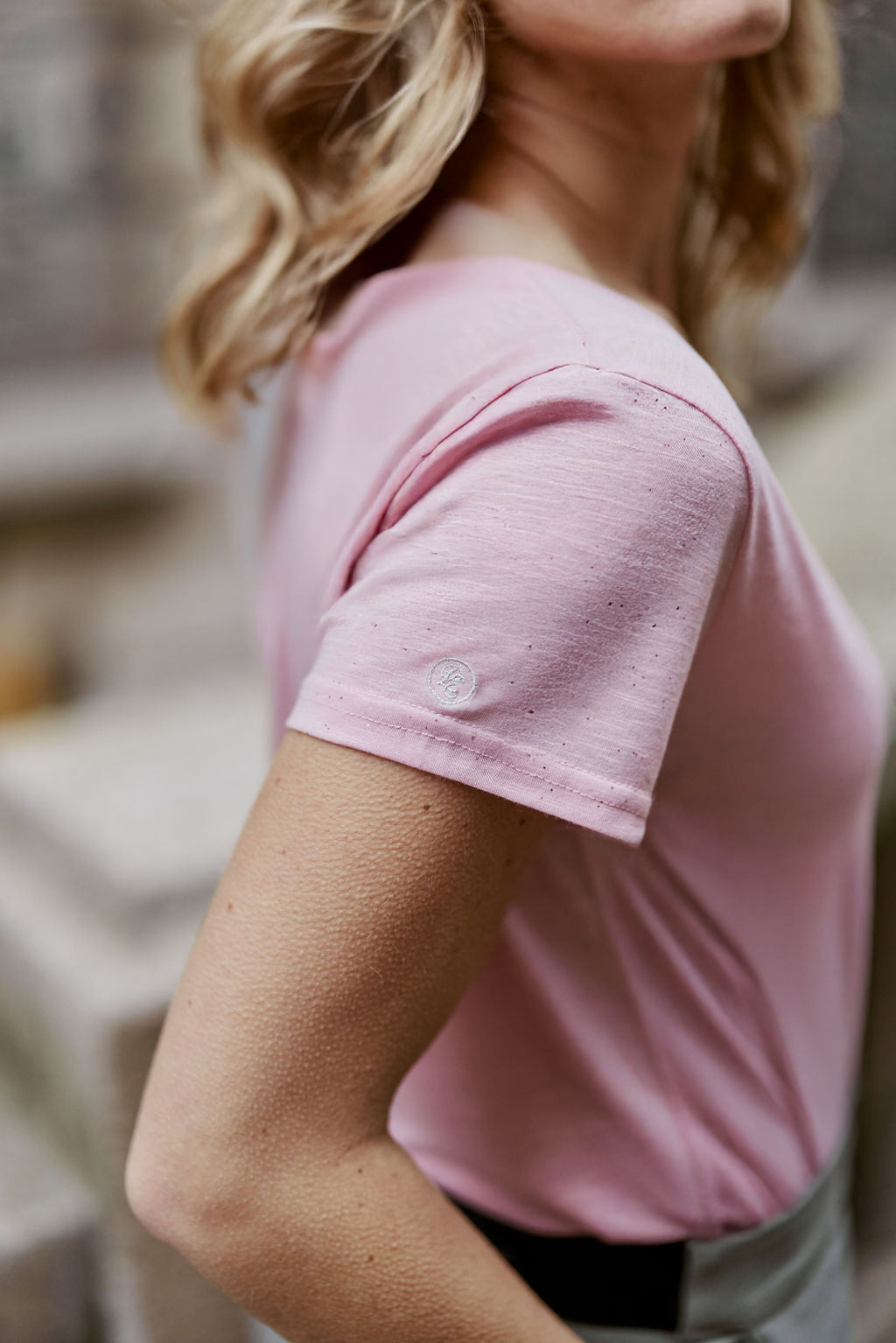 Old pink V-neck T-shirt - Elvie