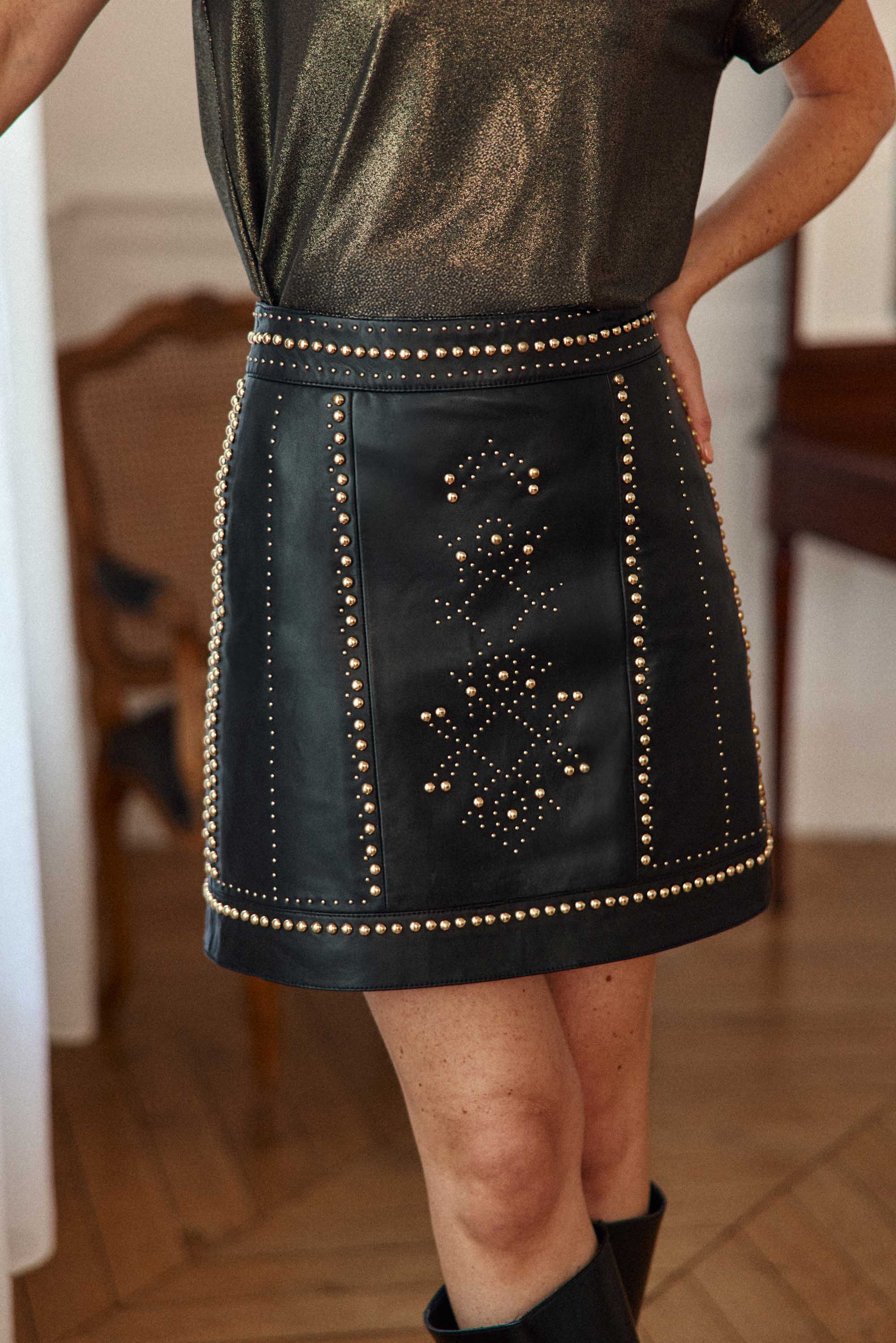 Fill - Jupe courte en cuir cloutée