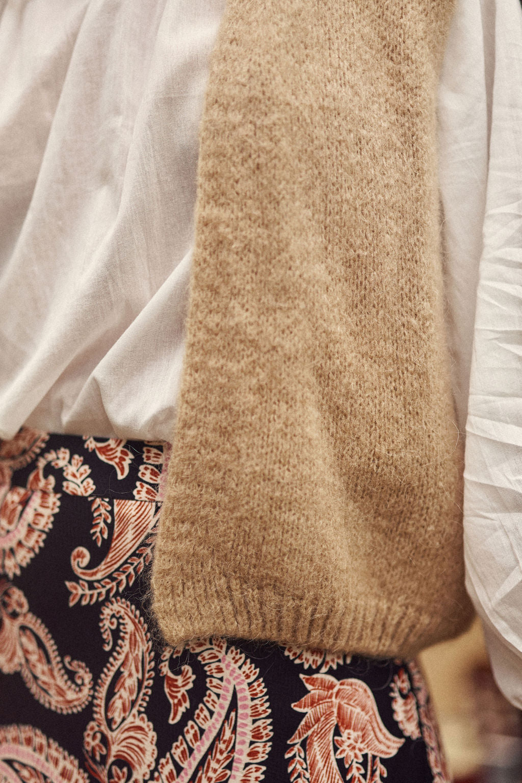 Beige sleeveless cardigan - Marvia