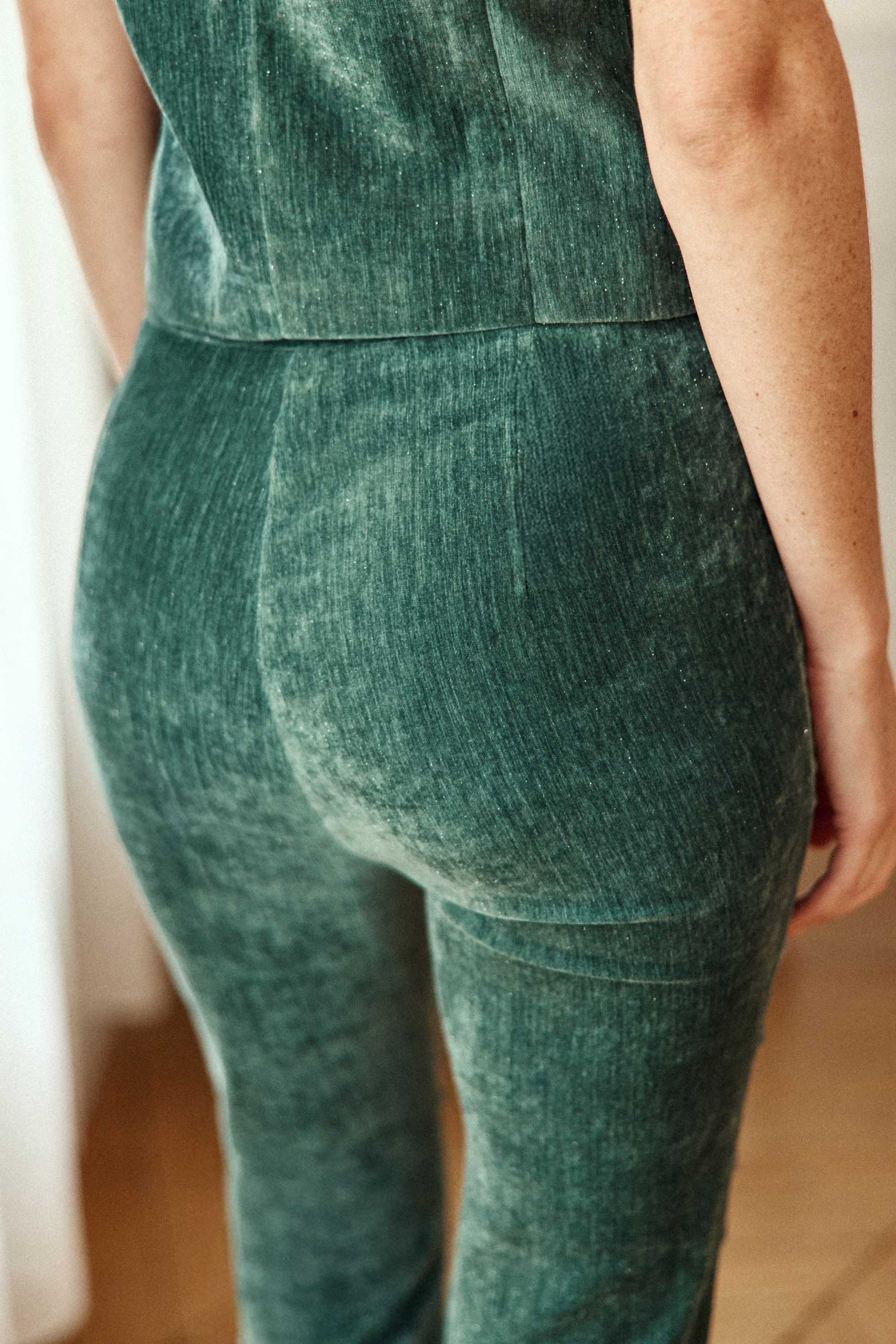 Poppy - Pantalon flare en velours