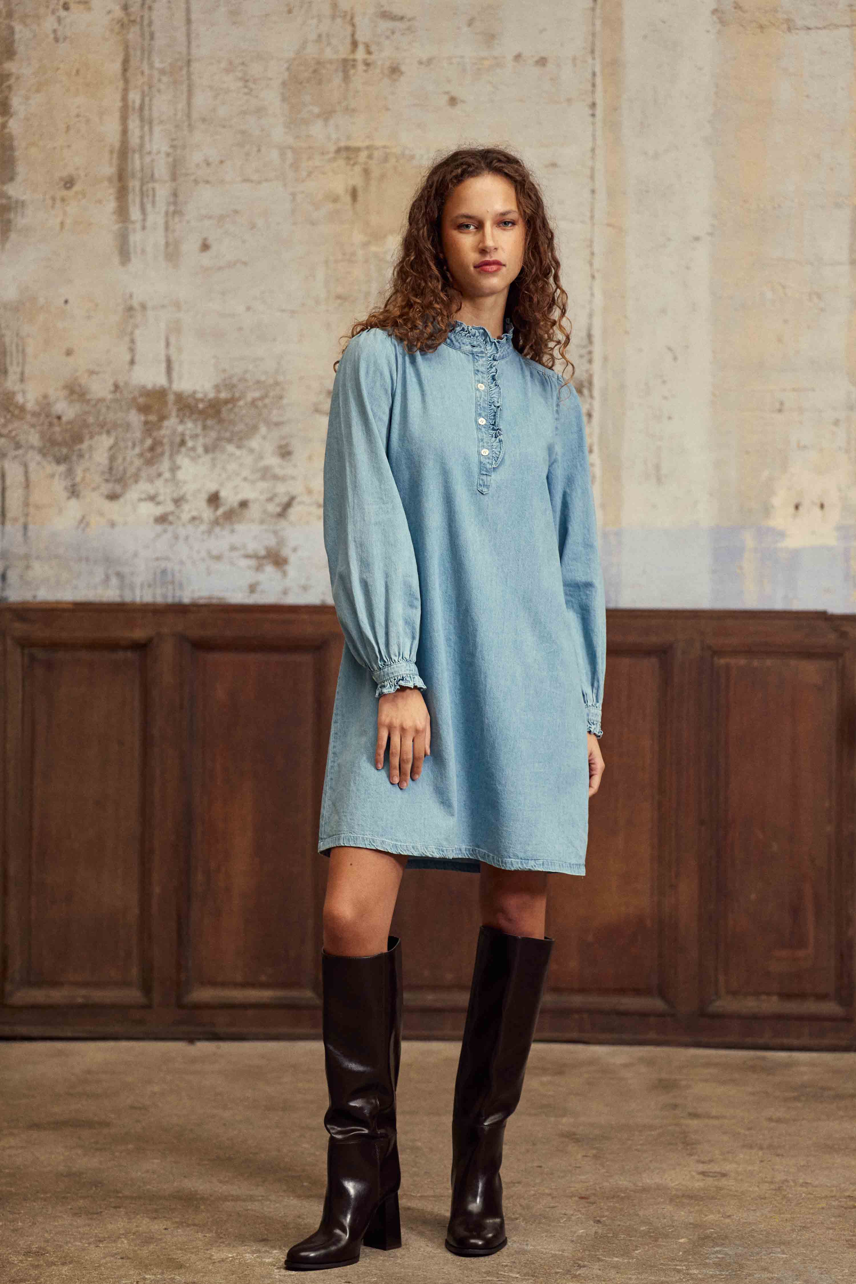 Raity - Short dress with mandarin collar