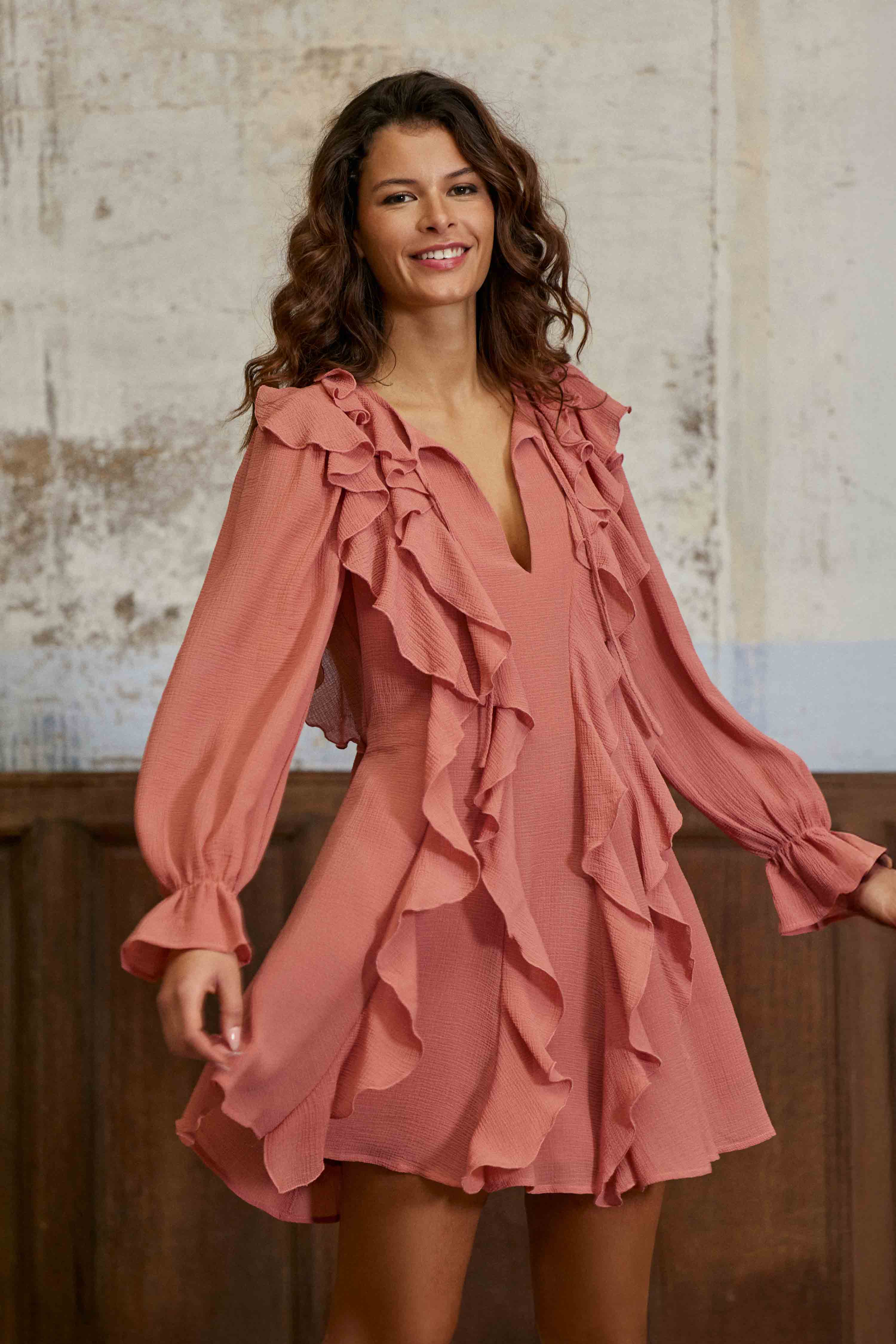Robe courte à volants rose – Rux