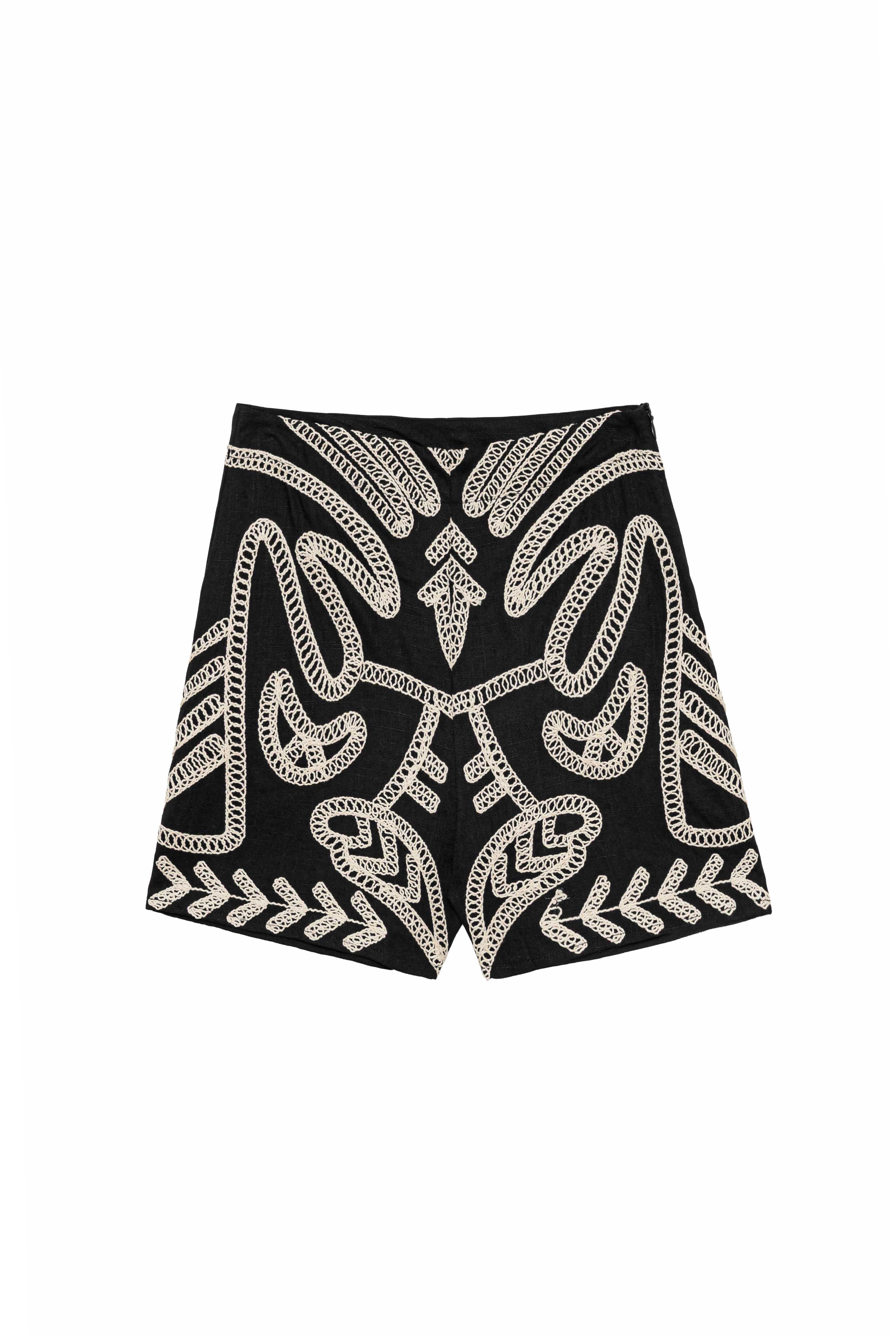 Shey - Embroidered shorts