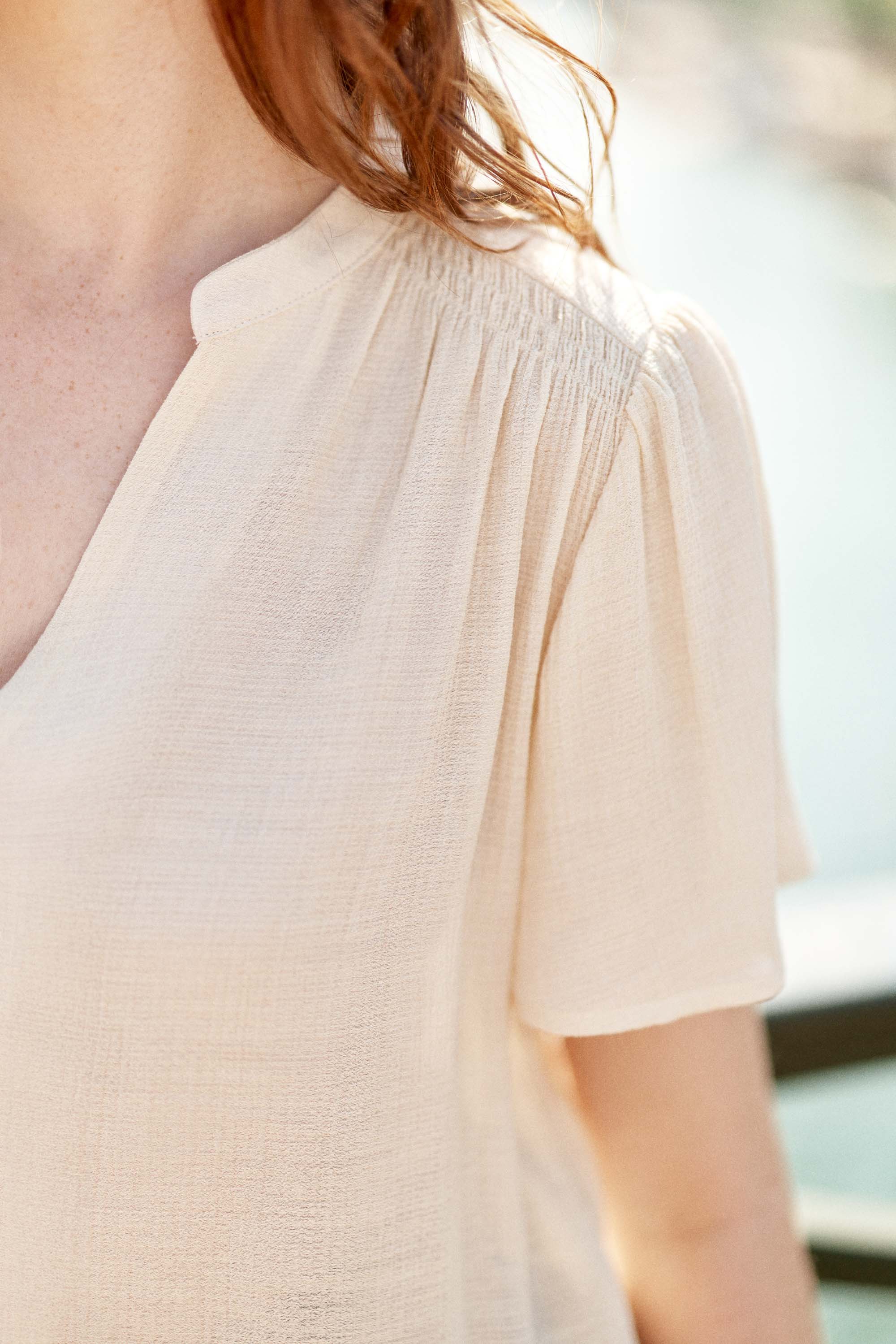 V-neck straight top ecru - Tacha