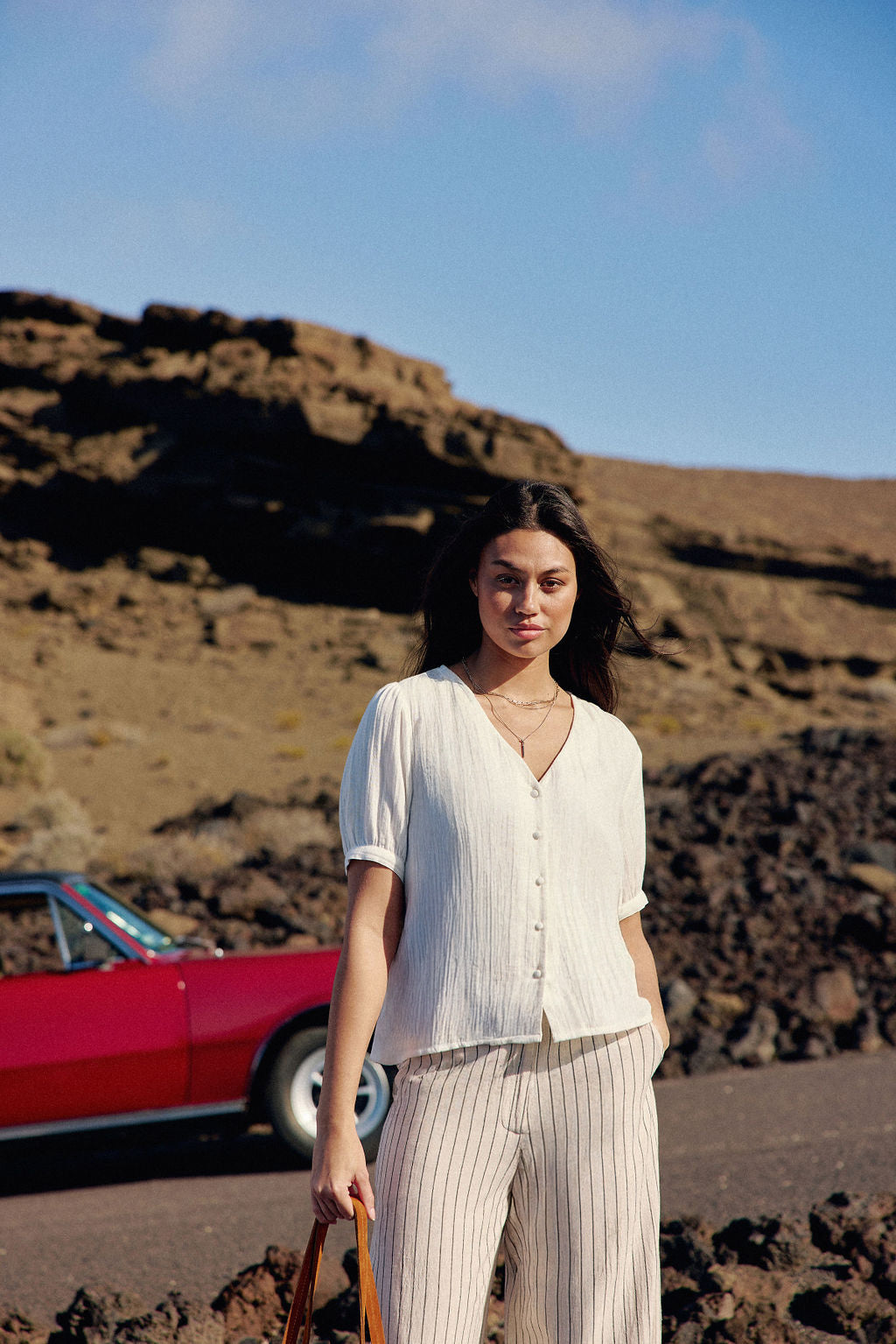 White V-neck top - Tevan