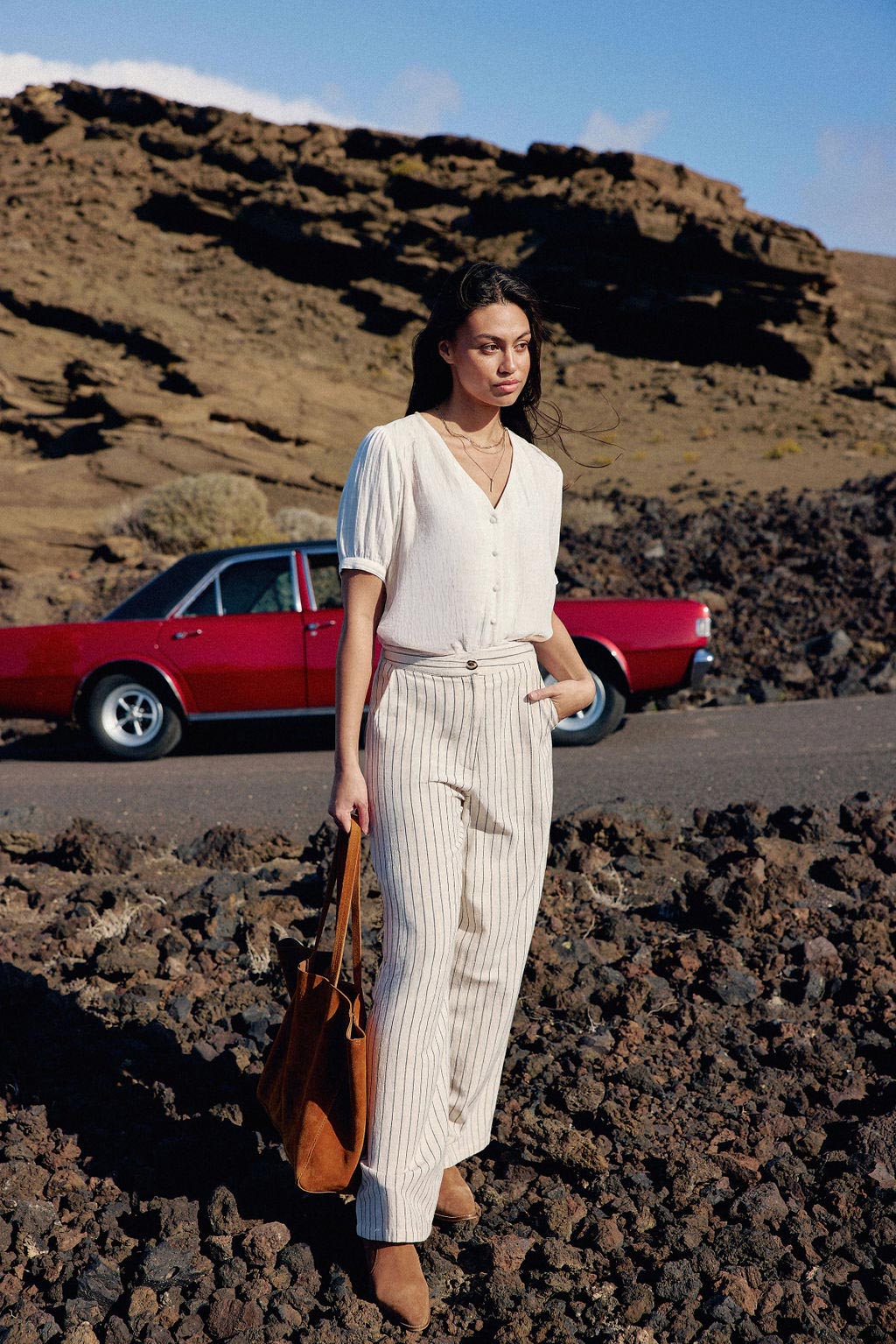 White V-neck top - Tevan