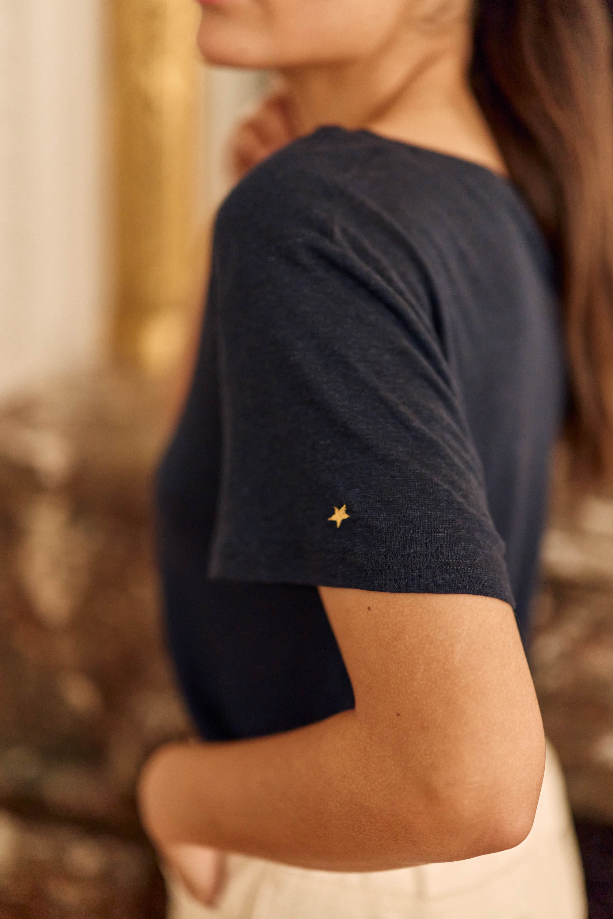 Navy V-neck T-shirt - Thana