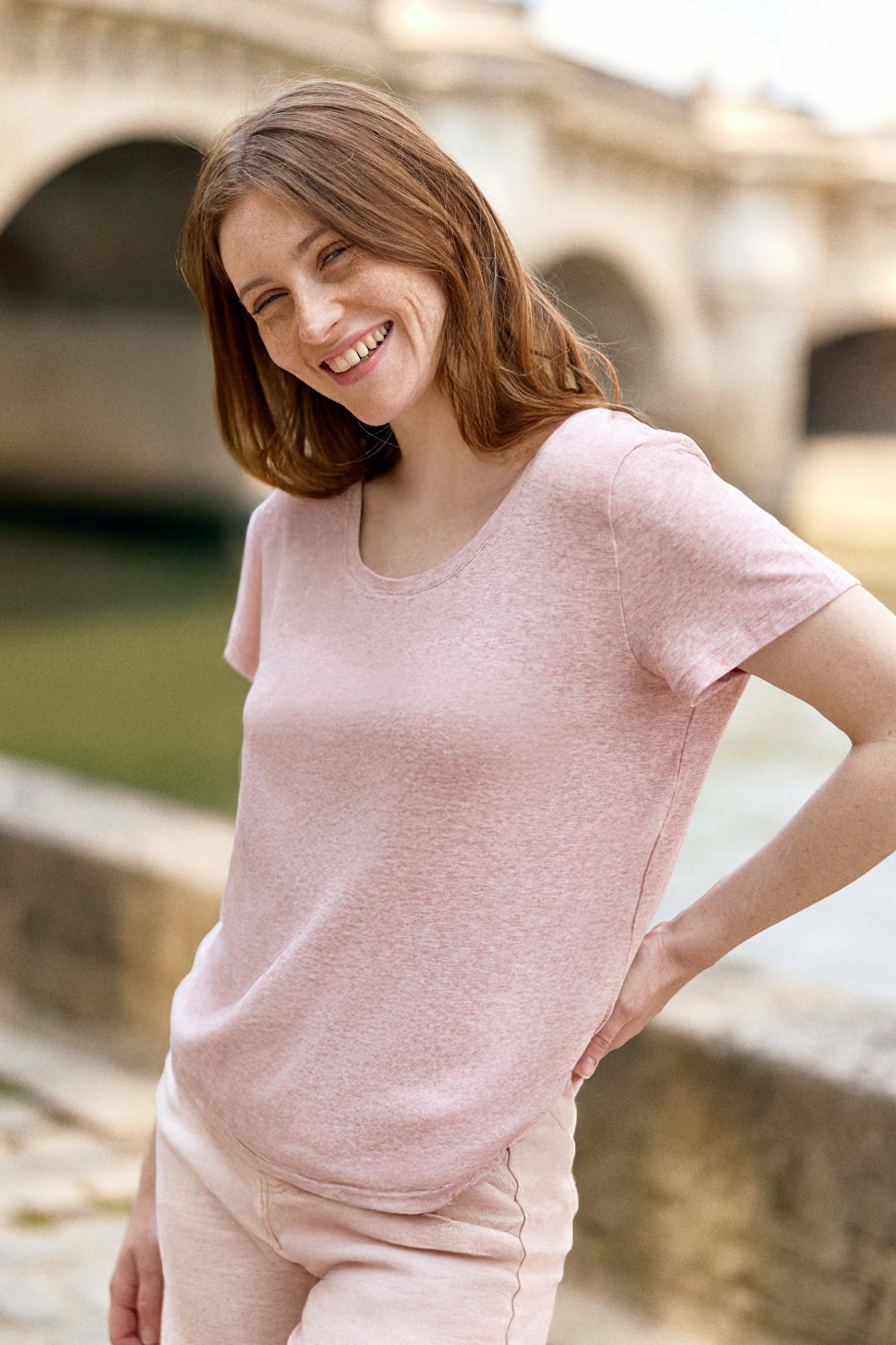 Pink T-shirt - Tia