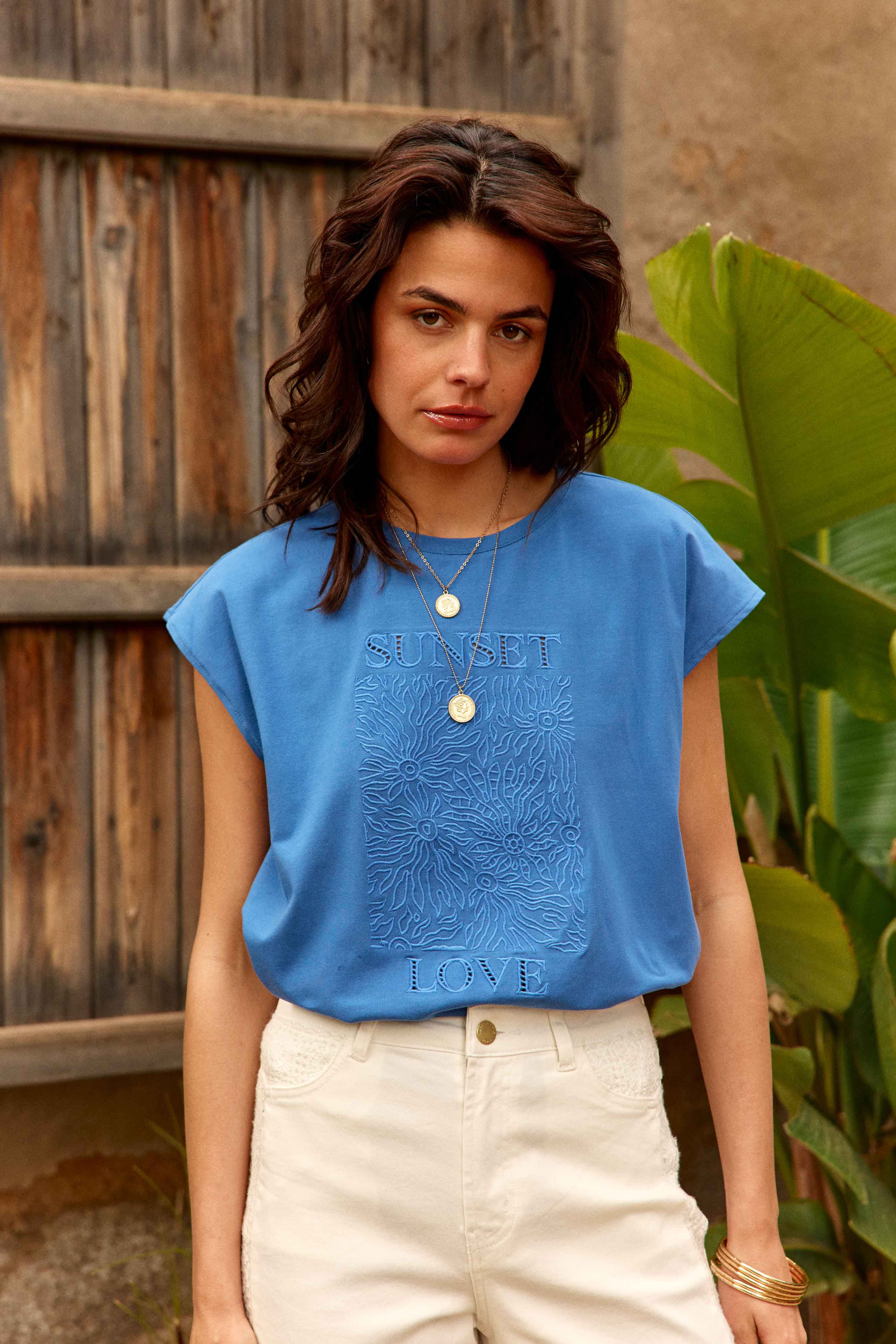 Tunset – Oversize besticktes T-Shirt