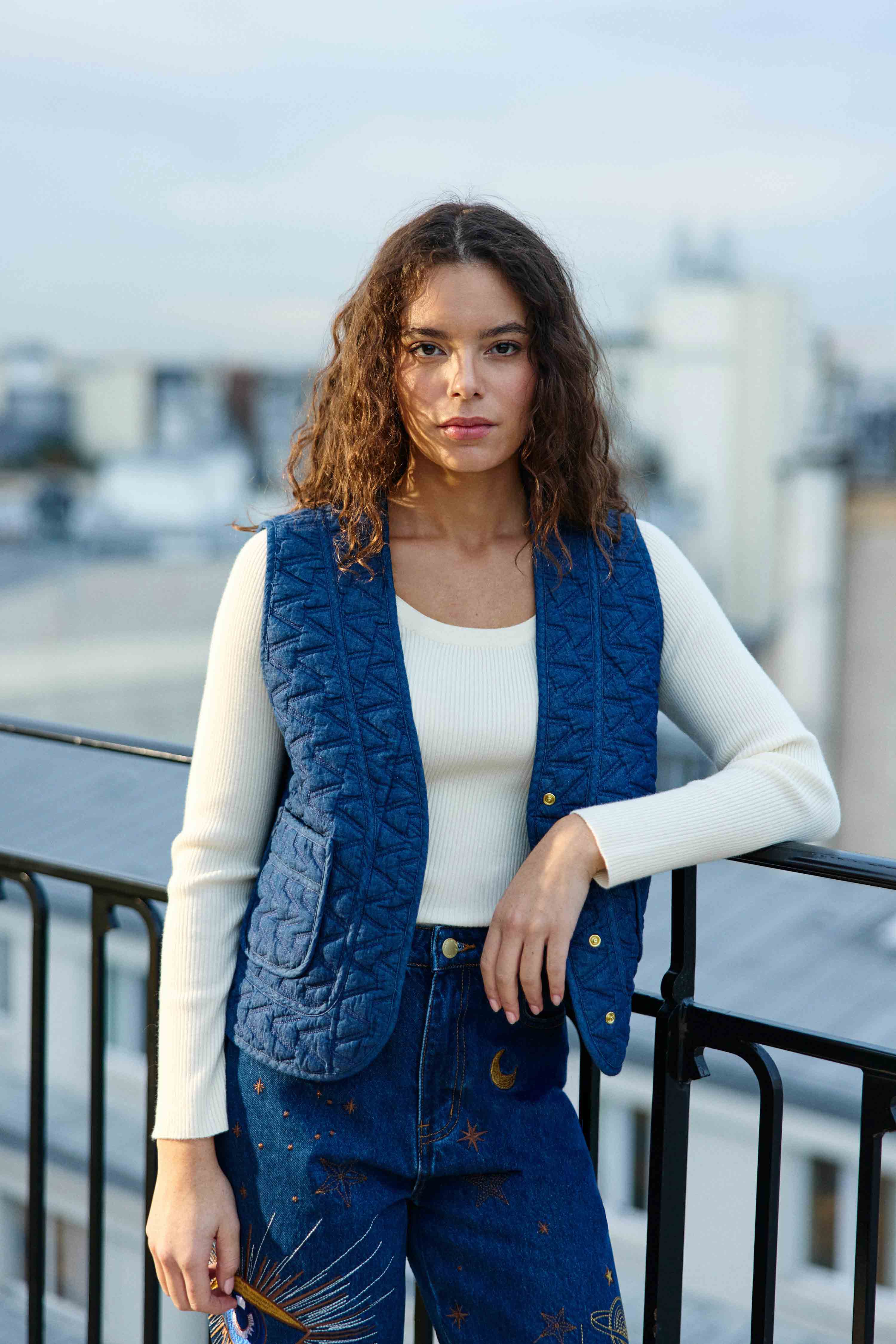 Vaney - Quilted sleeveless jacket