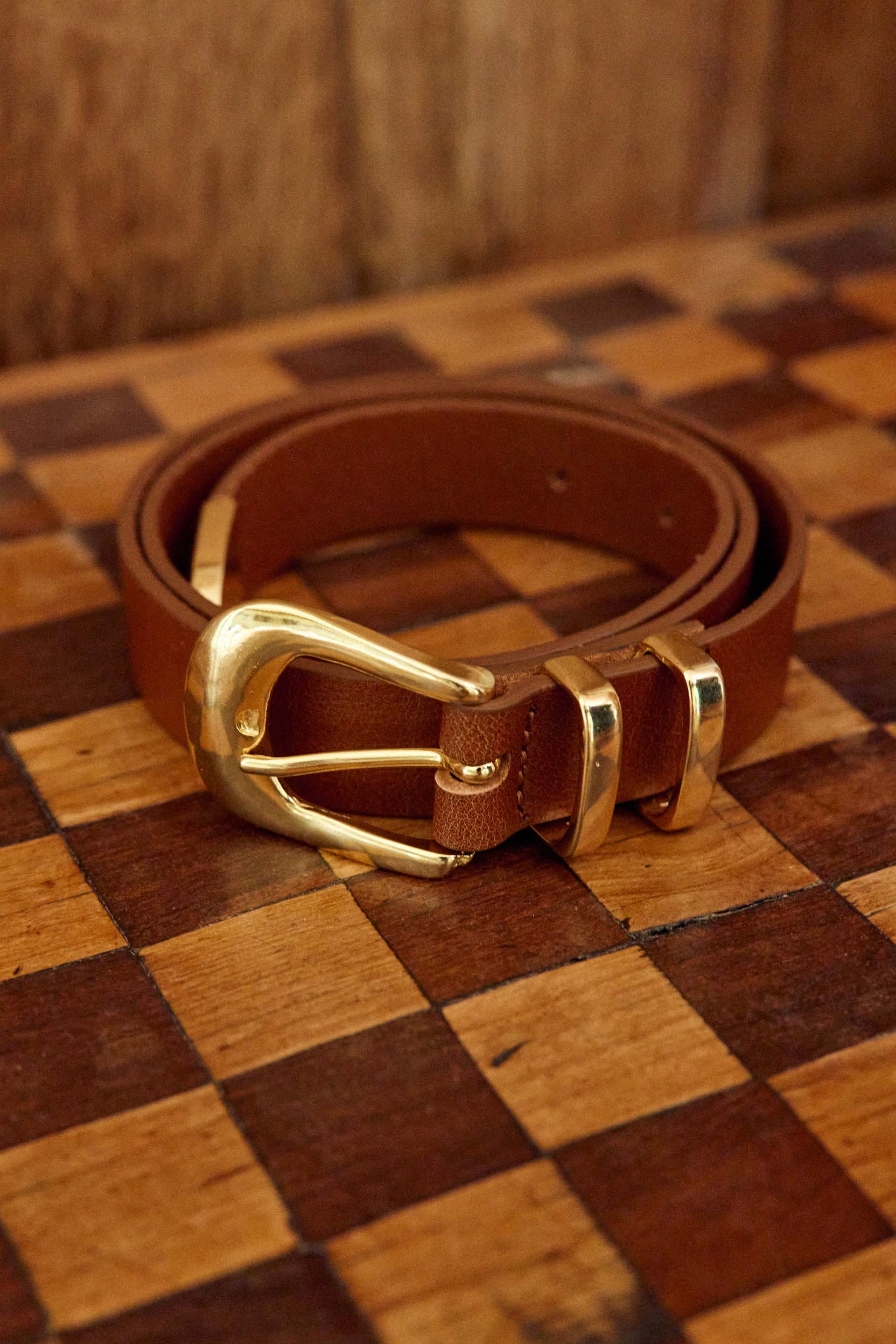 Ceinture slim en Cuir véritable Boucle simple ardillon ronde Ceinture
