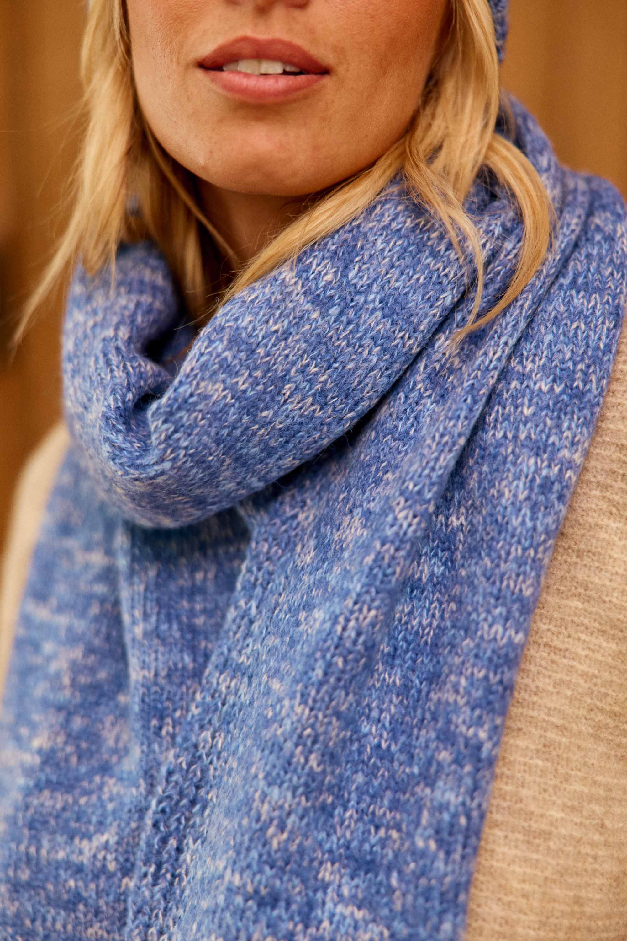 Arey Scarf - Blue
