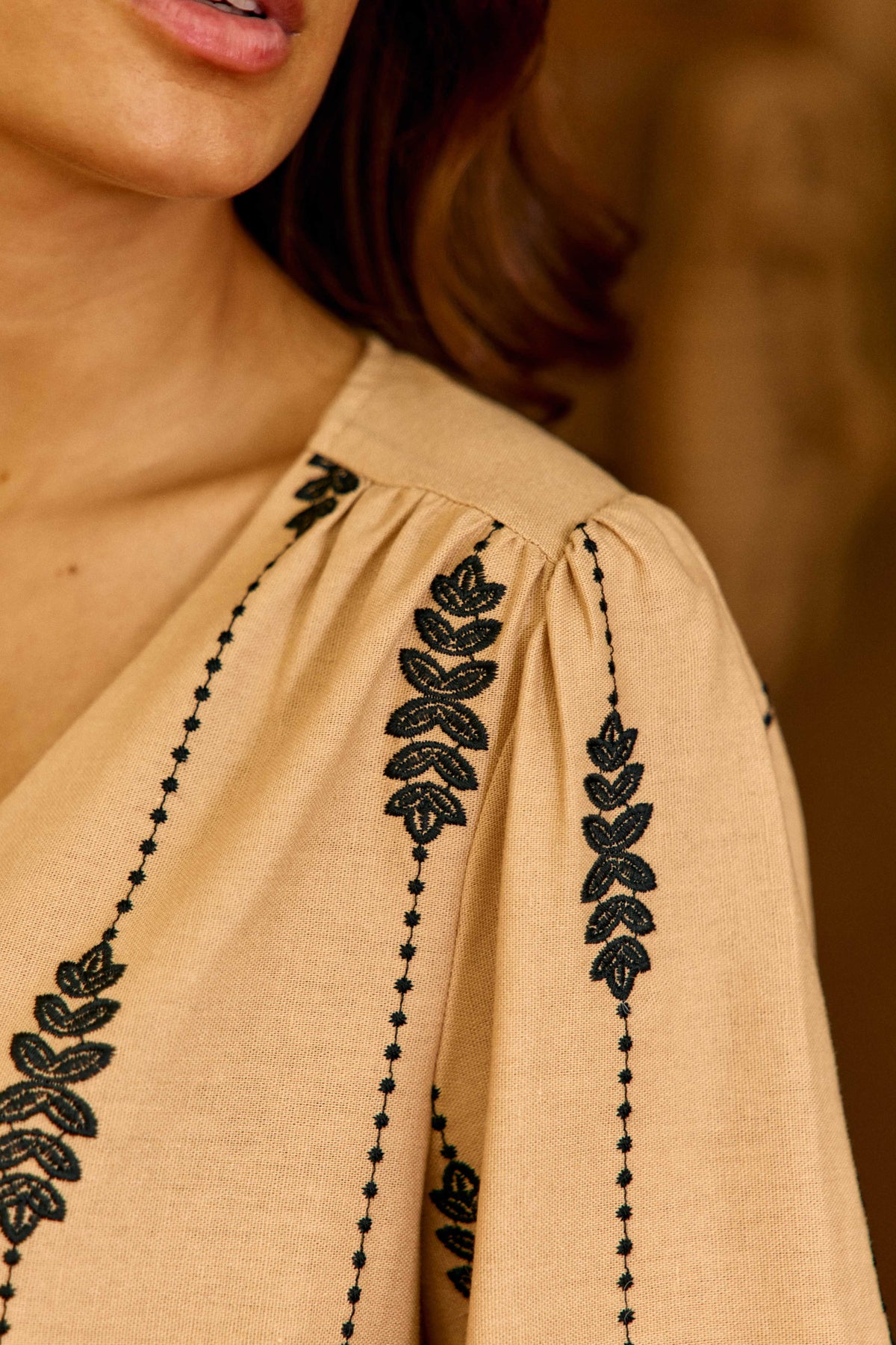 Blaika - Embroidered blouse