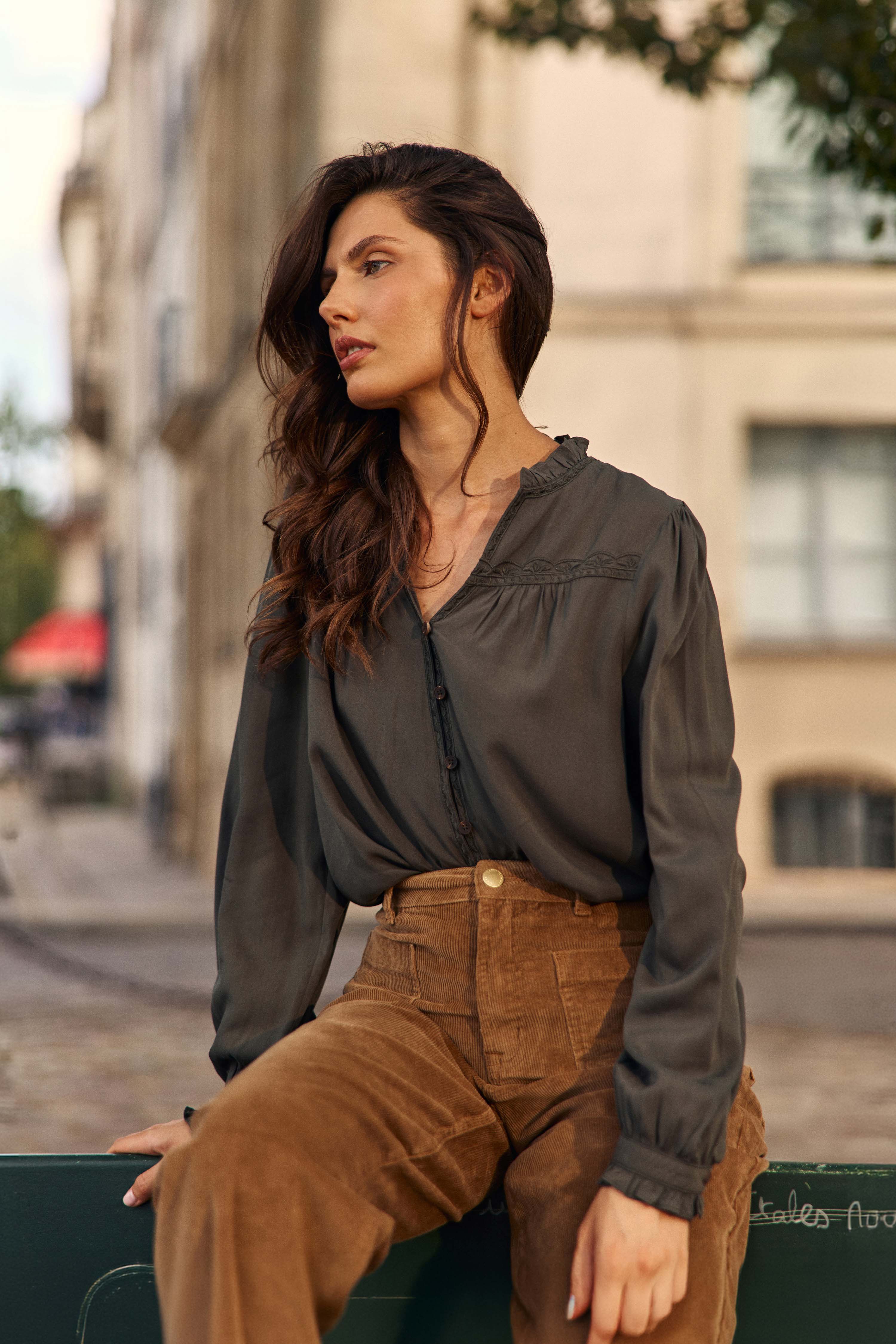 Bowen - Fließende Bluse