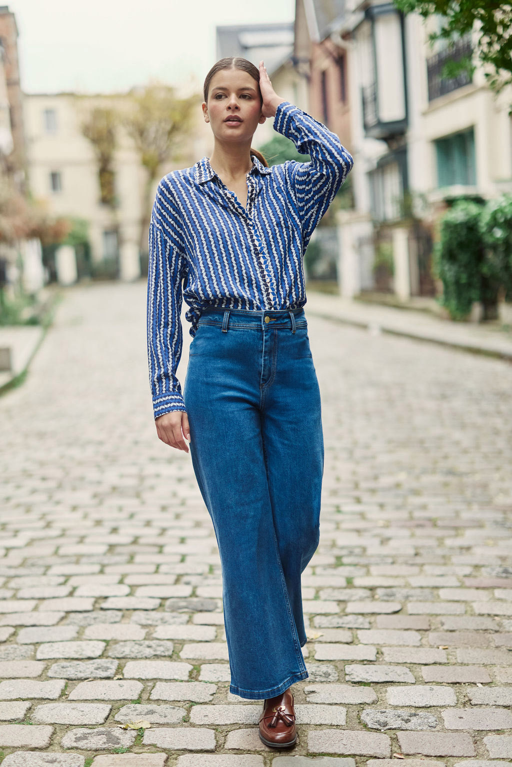 Blue graphic print shirt - Chanice