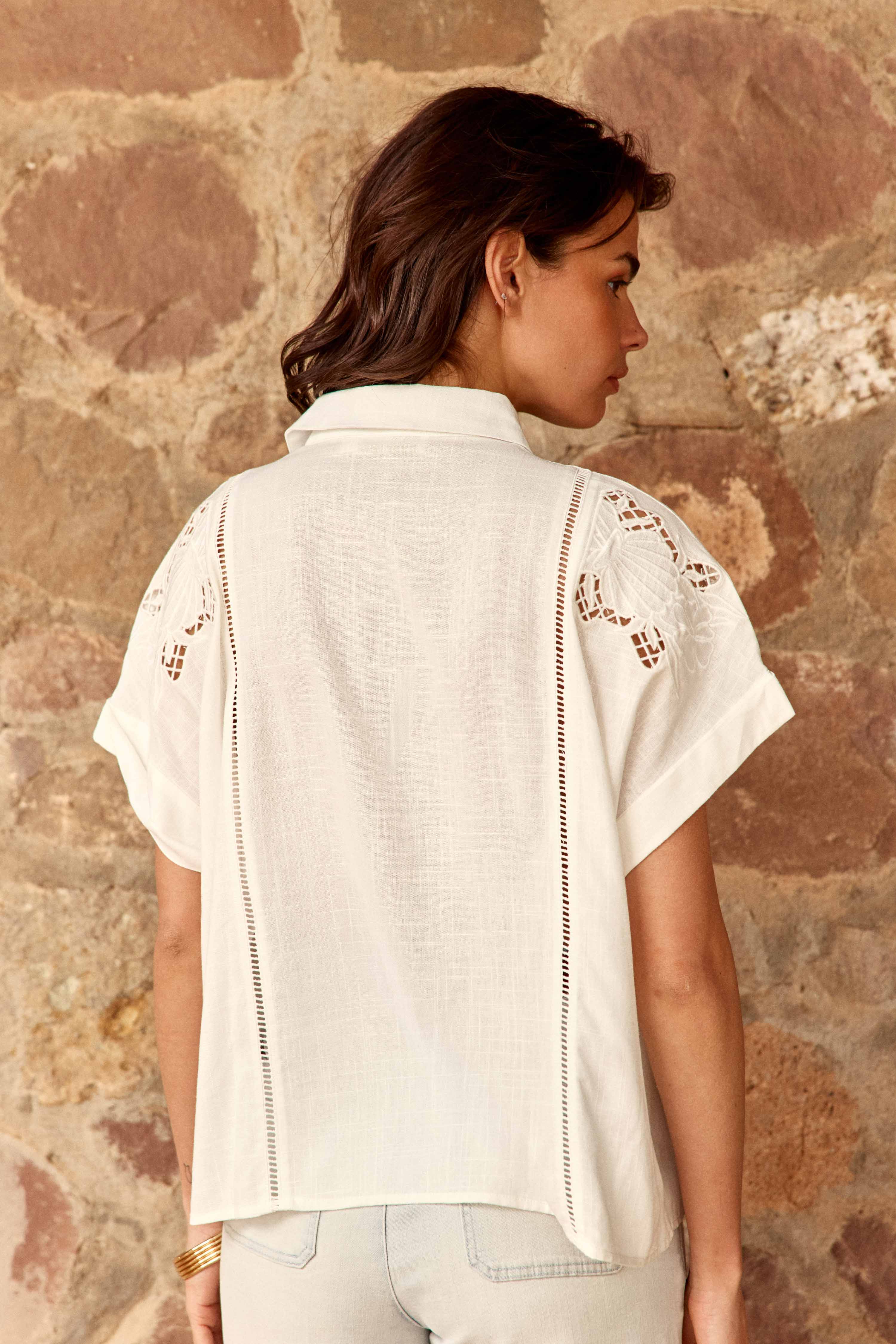 Cheryl - Bestickte Lochstickerei-Bluse