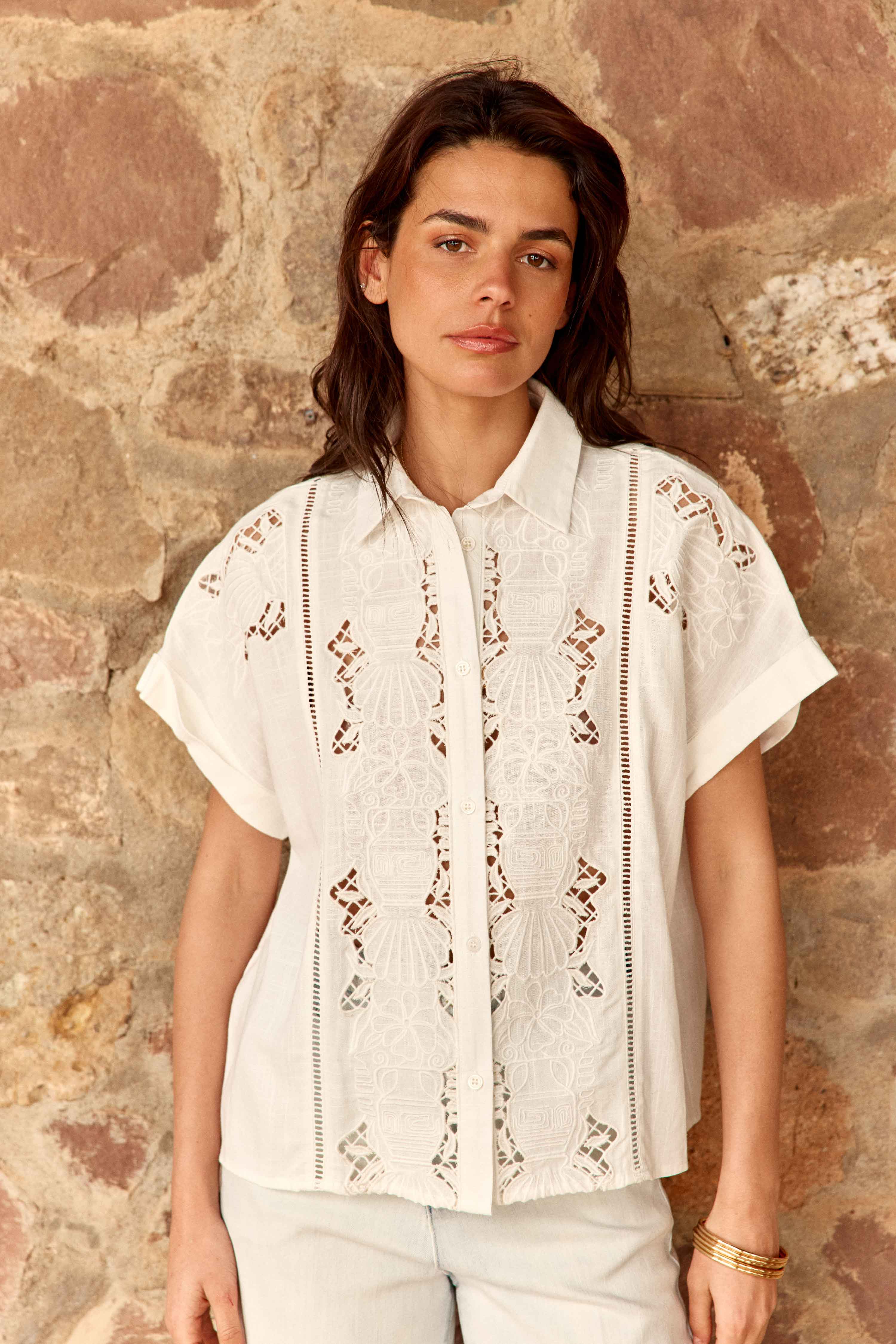 Cheryl - Bestickte Lochstickerei-Bluse
