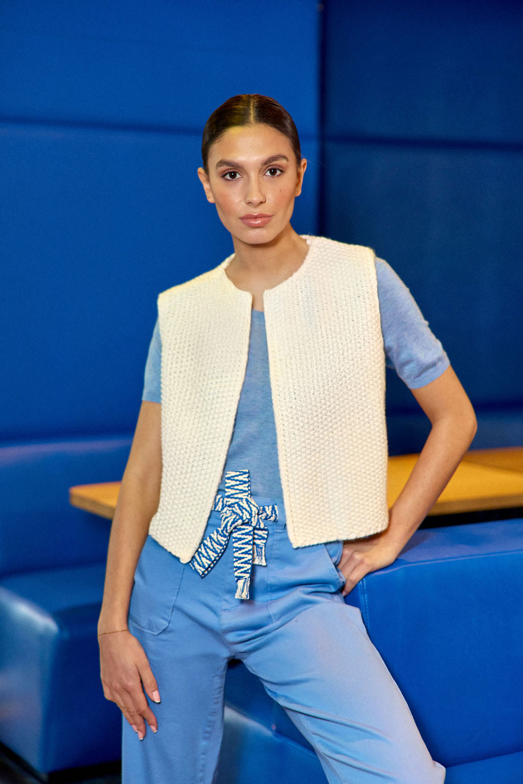 White sleeveless vest - Crea