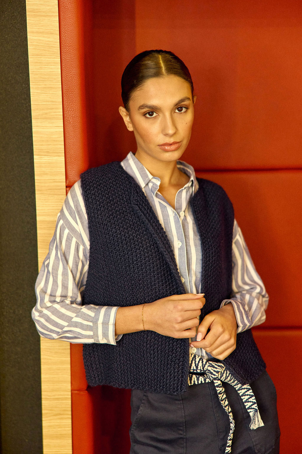 Navy sleeveless vest - Crea