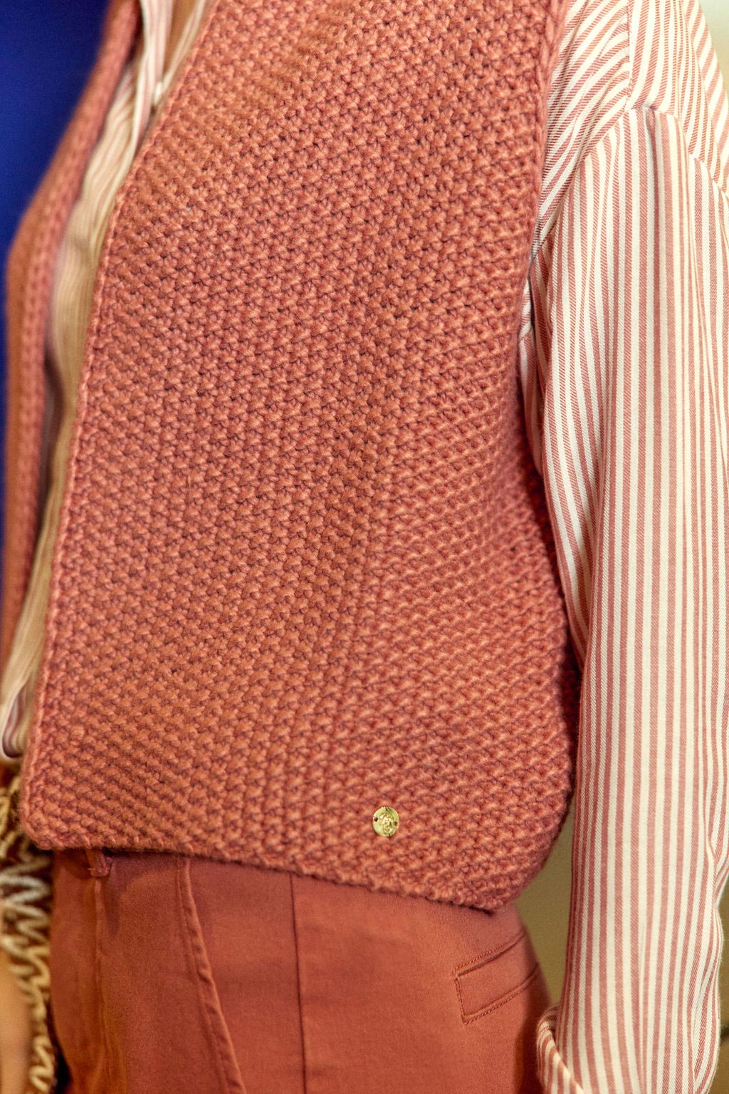 Old pink sleeveless vest - Crea