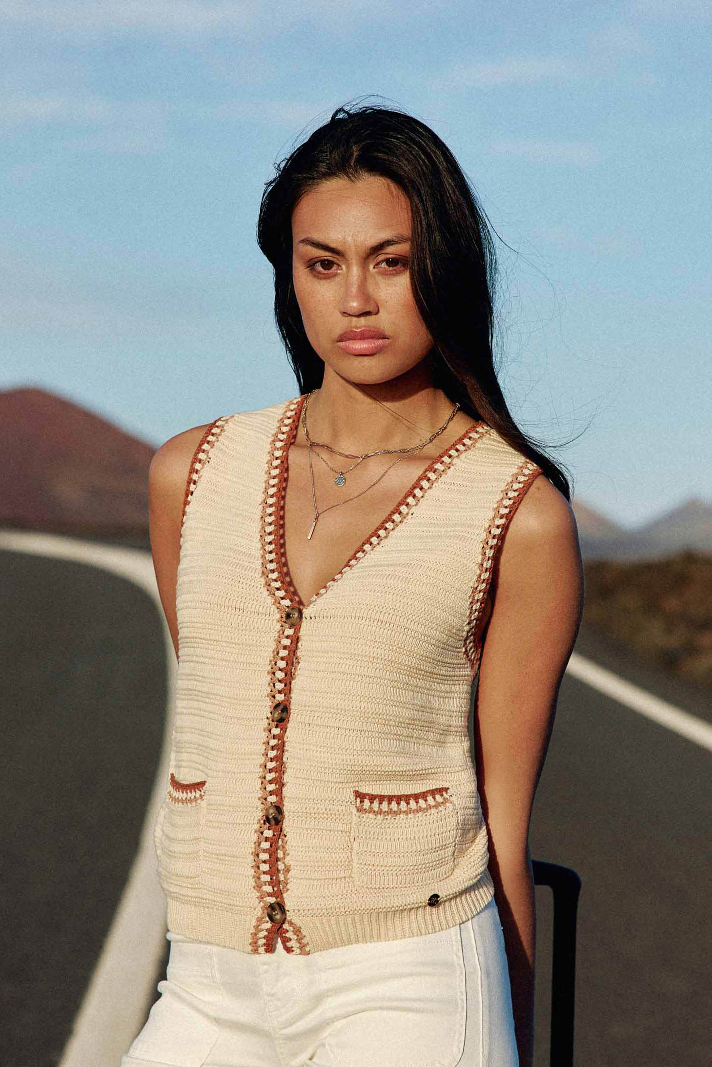Beige sleeveless vest - Madina