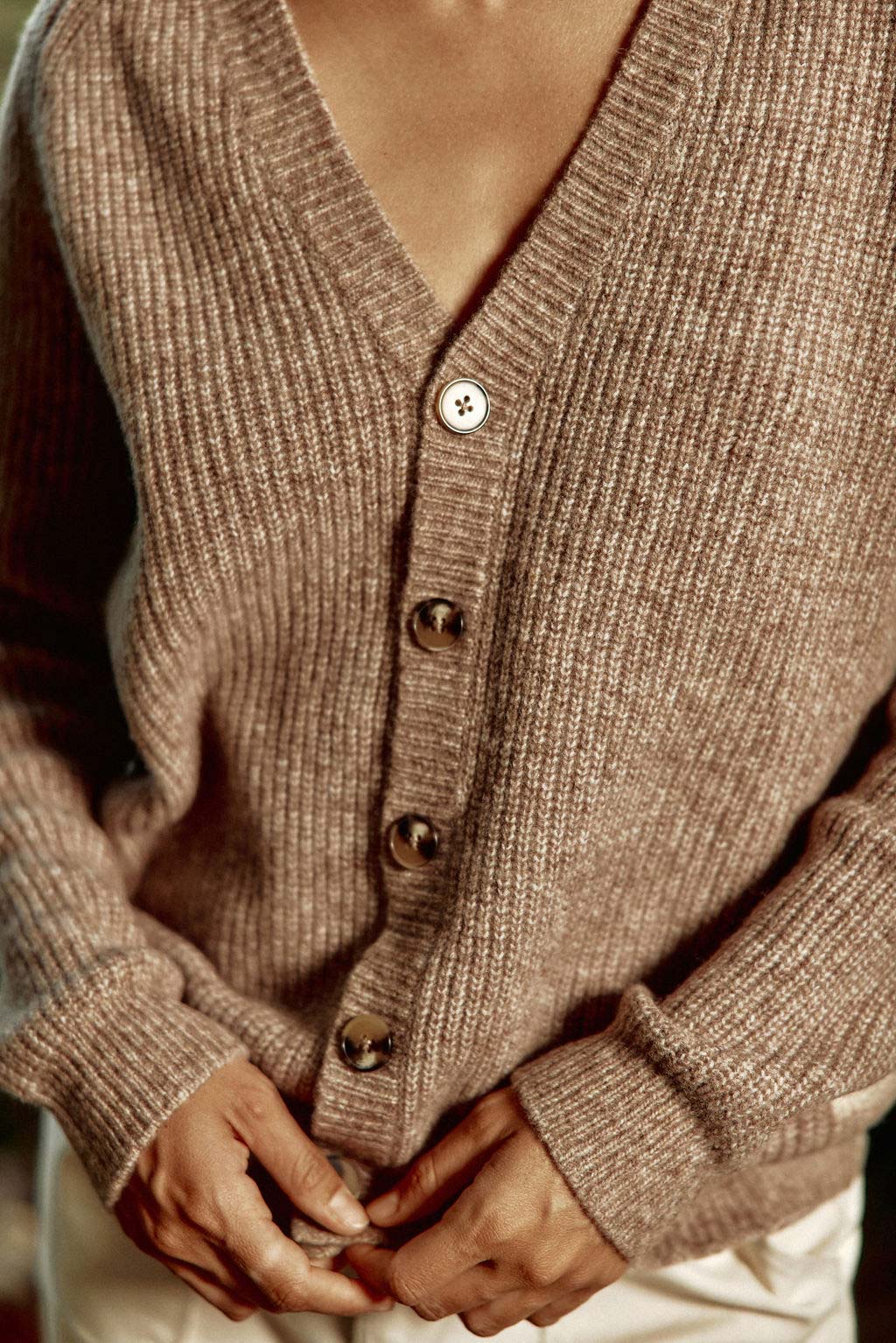 Maeve V-neck vest - Taupe