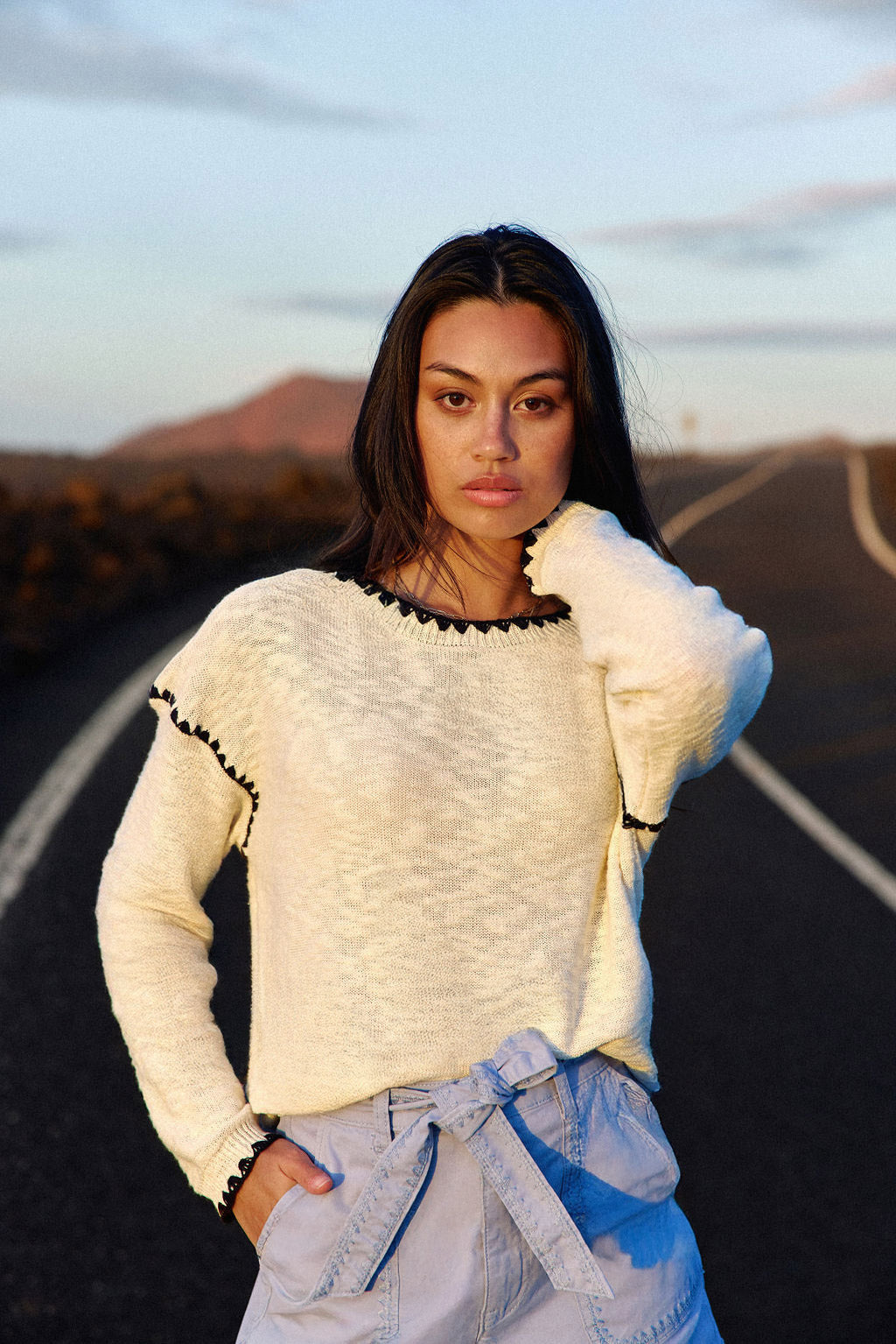 Manuela Straight Sweater - Beige
