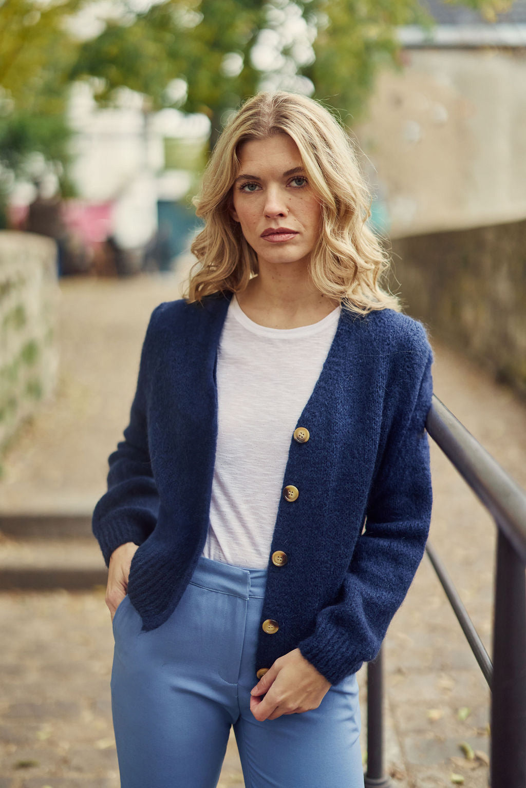 Navy knit vest - Mara