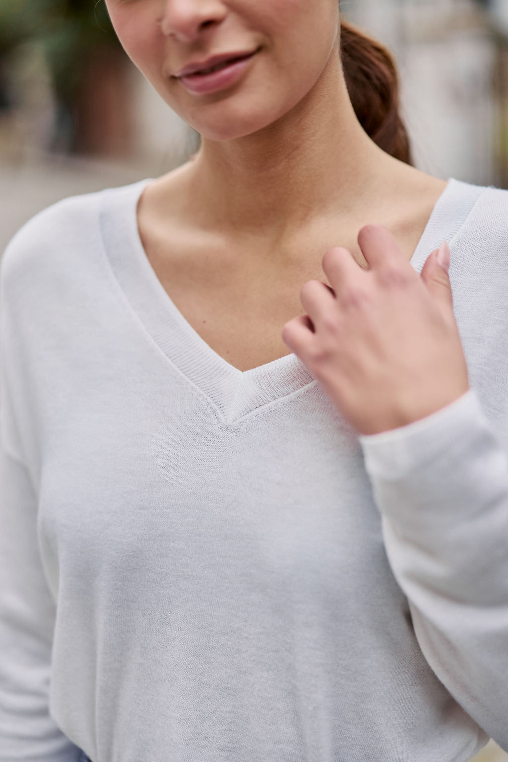 Ecru V-neck sweater - Melya