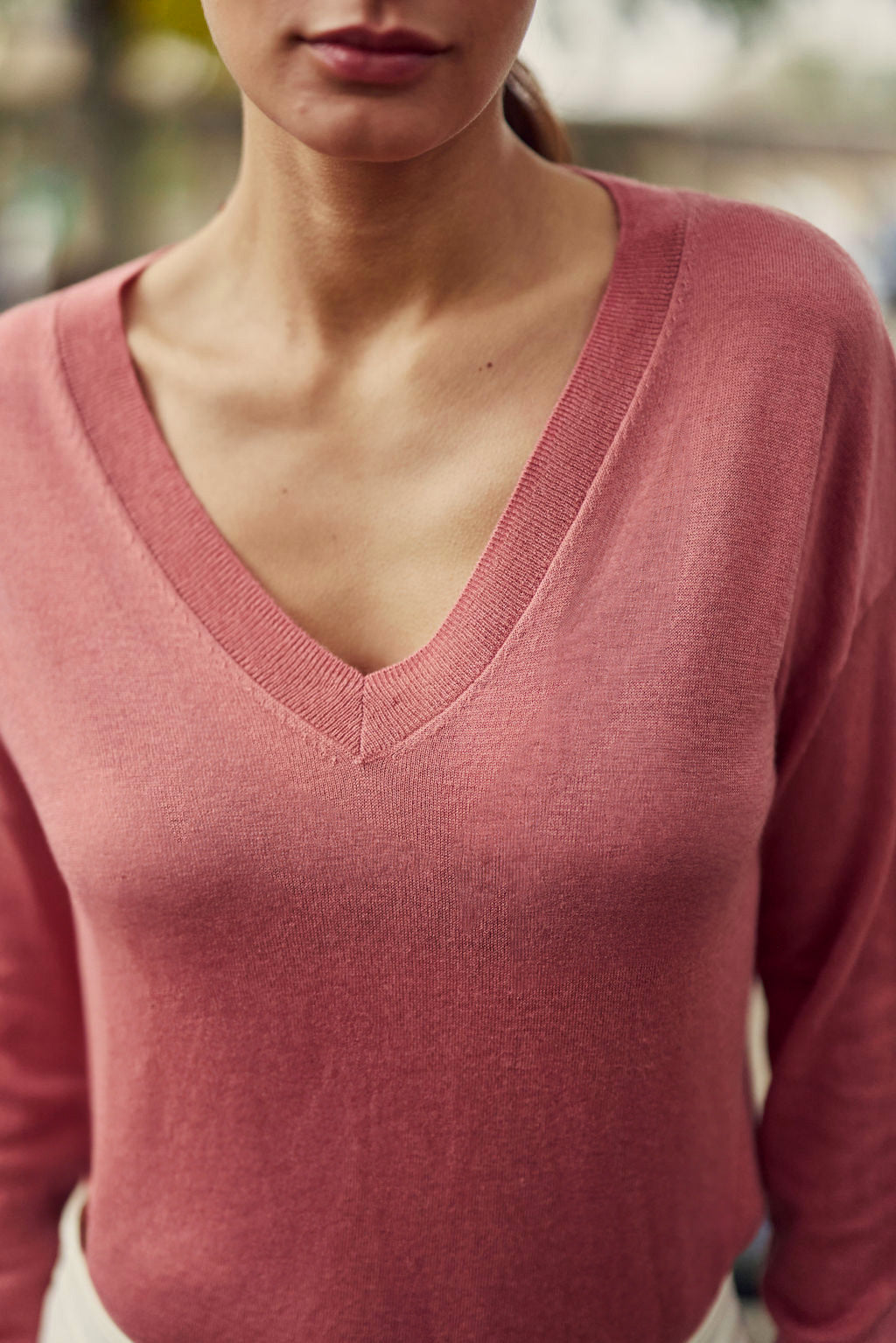Old pink V-neck sweater - Melya
