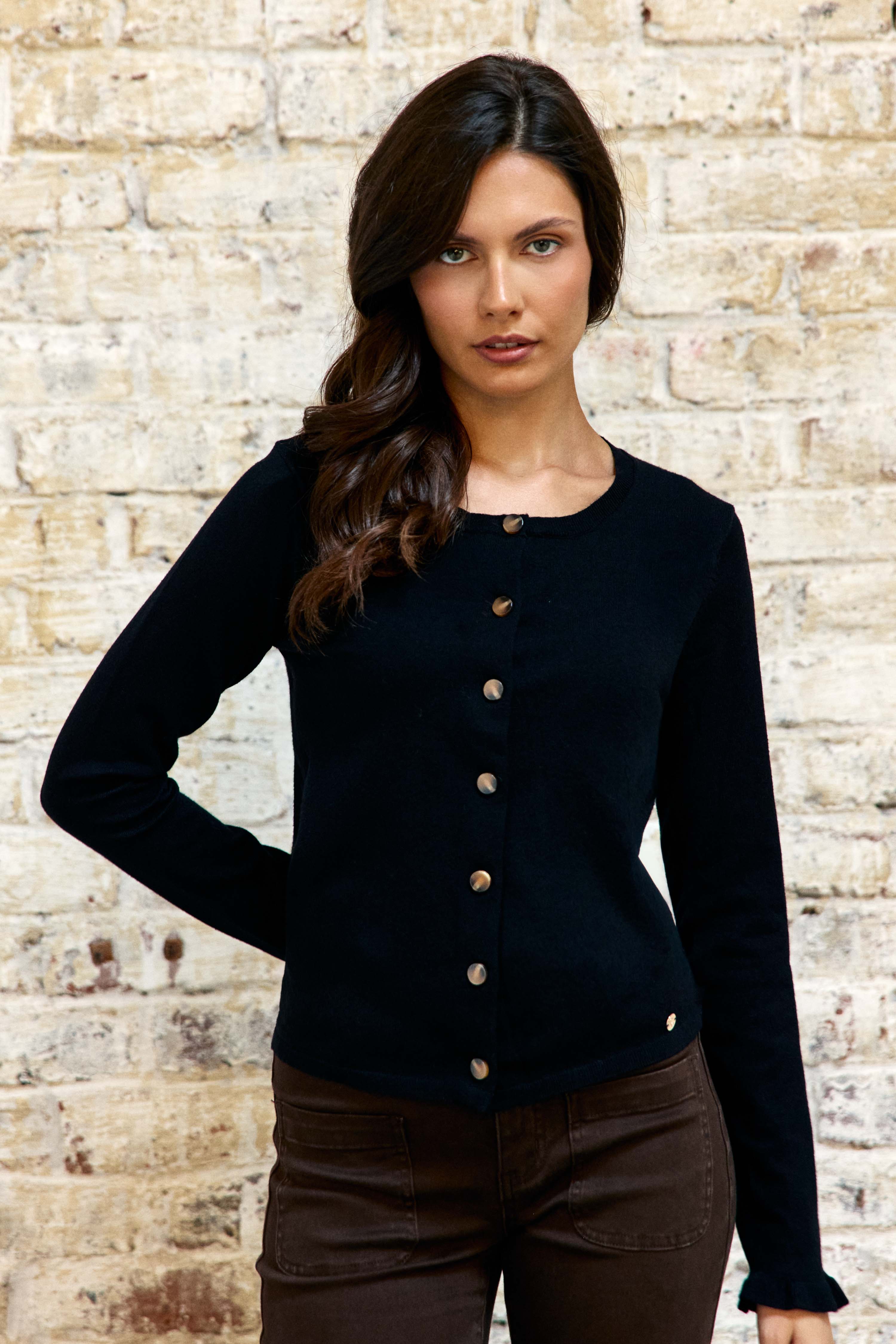 Monet – Strickjacke mit Knöpfen