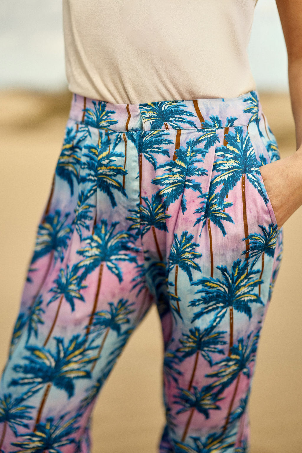 Pantalon droit à motif palmier - Parveen