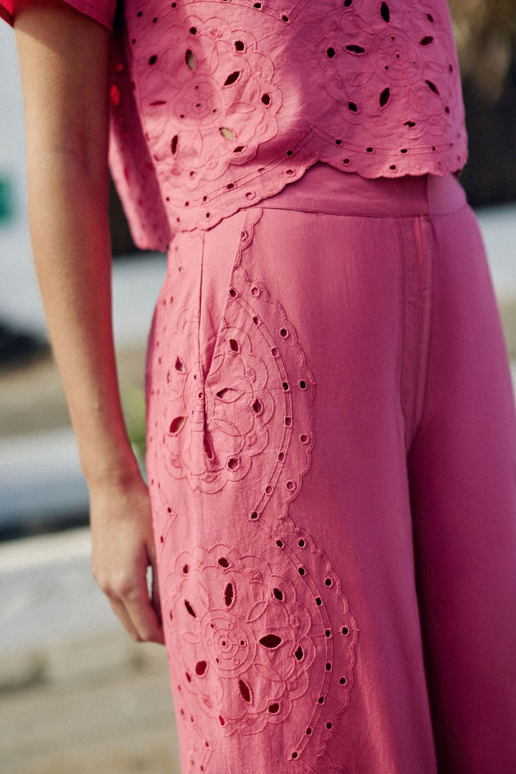 Pantalon droit ajouré rose - Philena