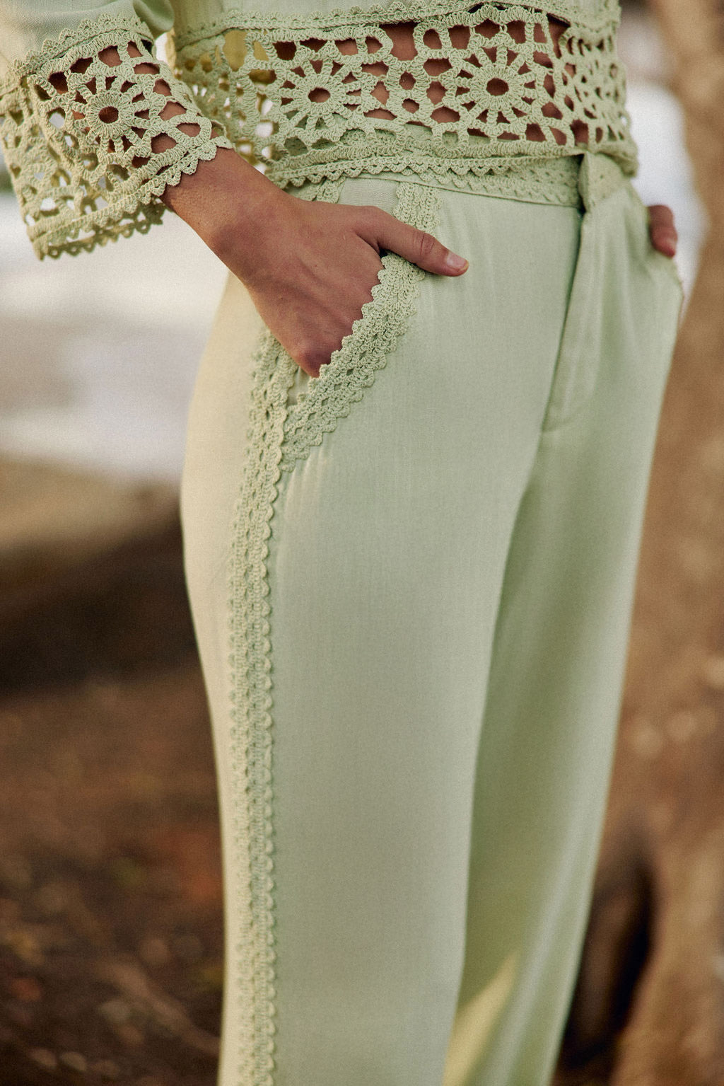Straight pants with almond green crochet details - Priella