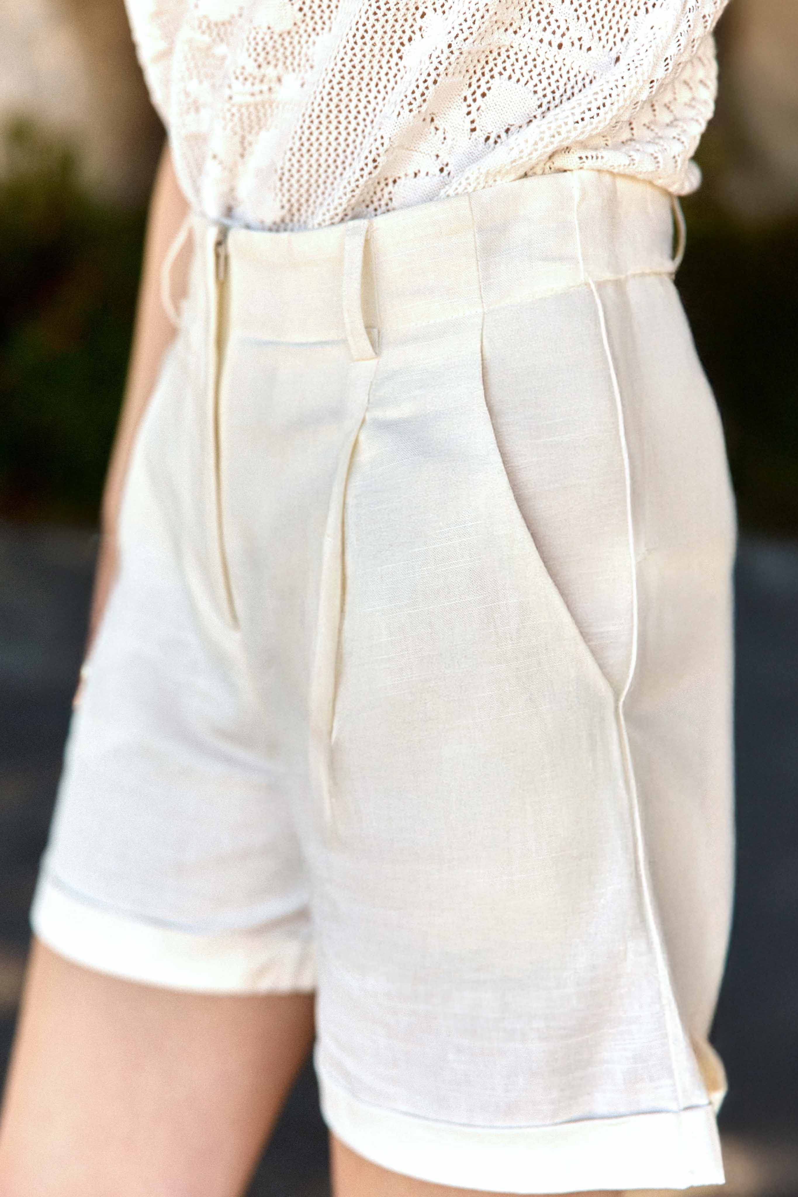 Ivory shorts - Sevia