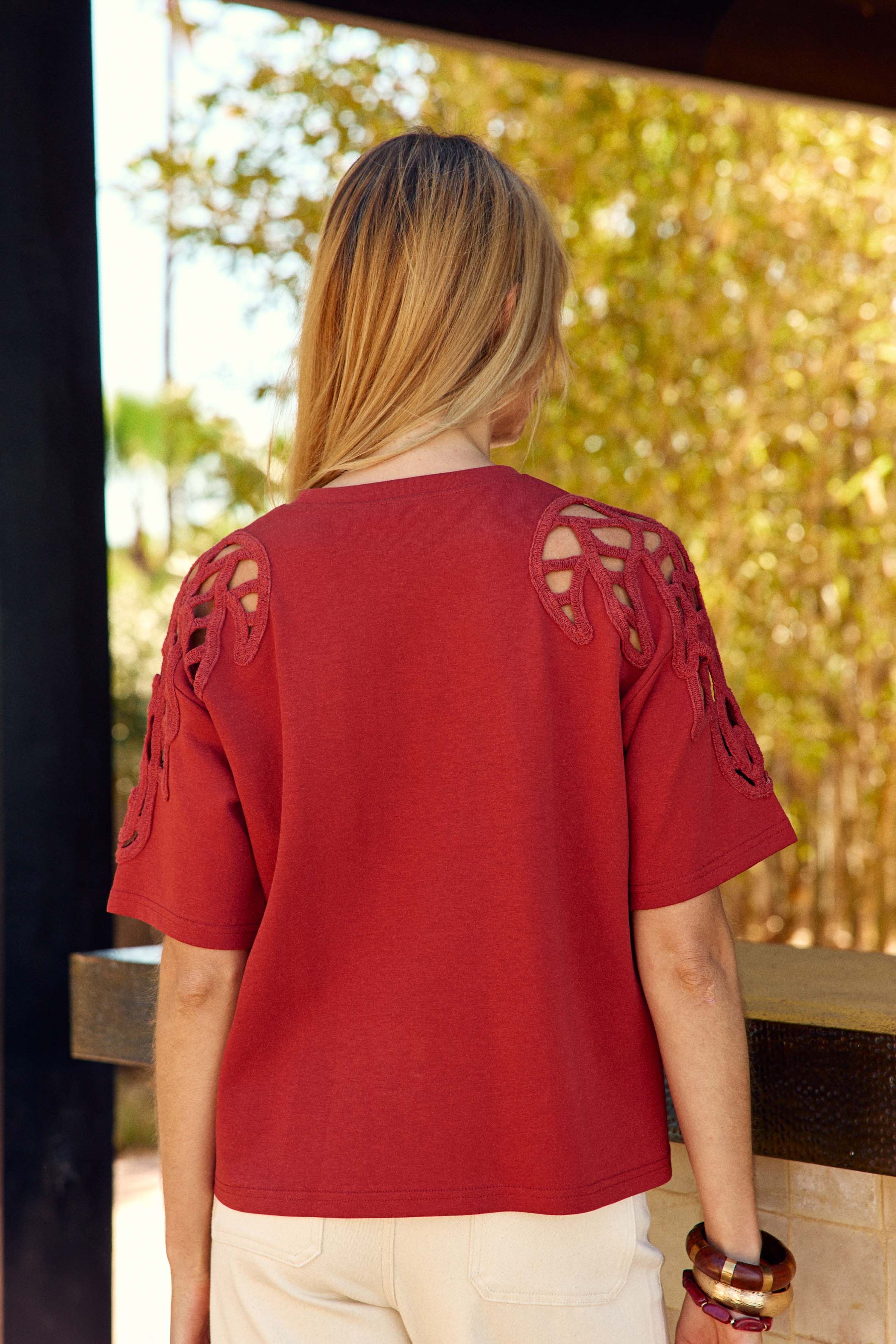 Taisy – Oversized Ajour-T-Shirt